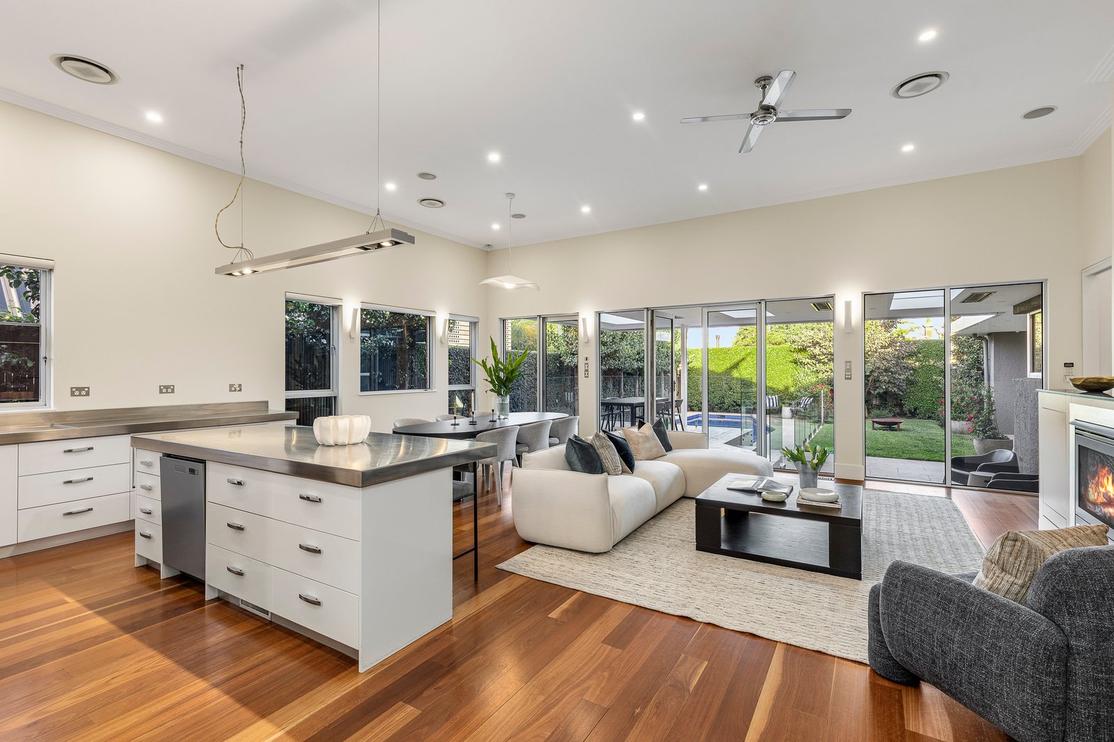 19 Illawarra Road, Hawthorn, 3122