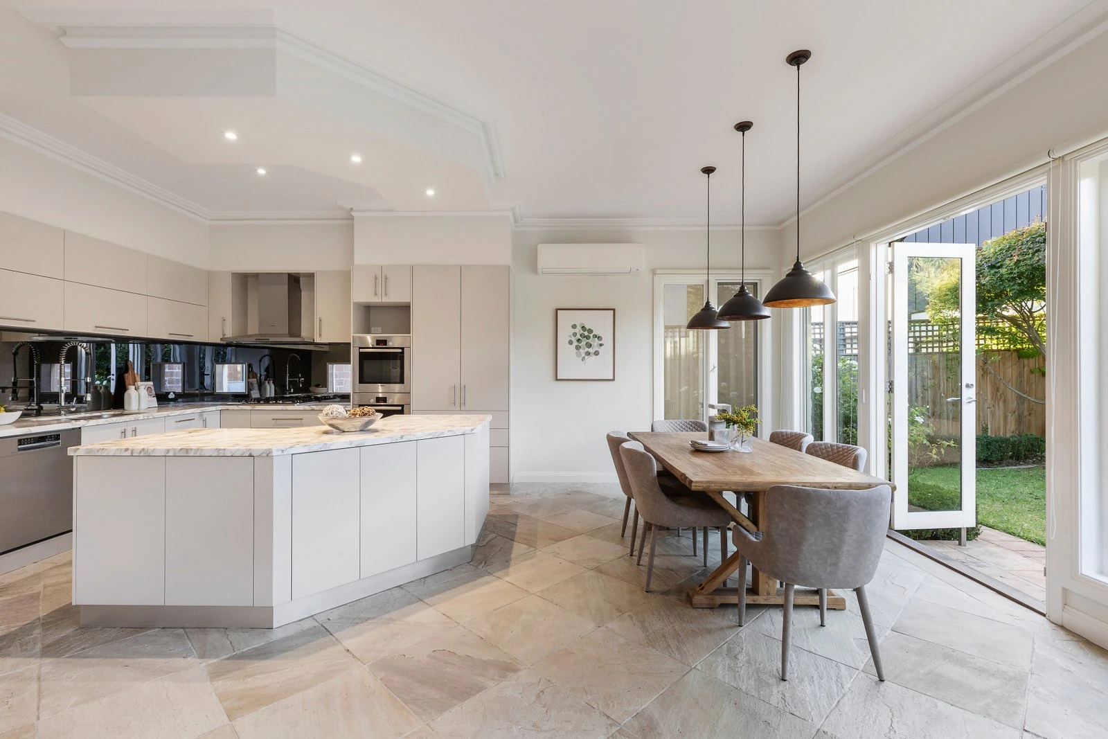 19 King Street, Camberwell, 3124