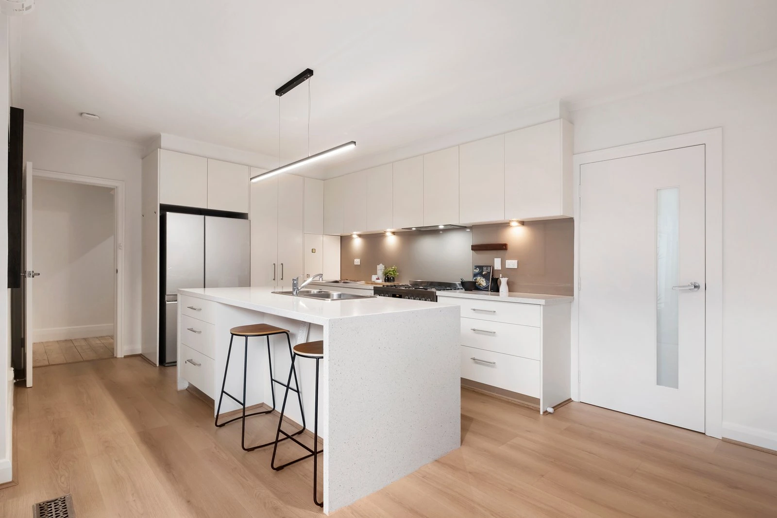 19 Rossfield Avenue, Kew, 3101