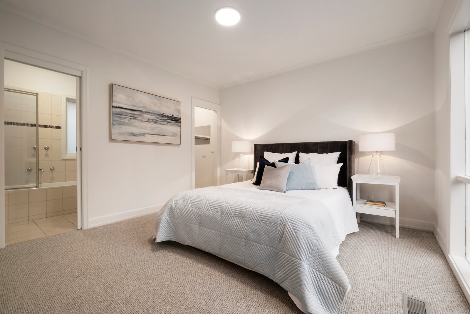 19 Rossfield Avenue, Kew, 3101