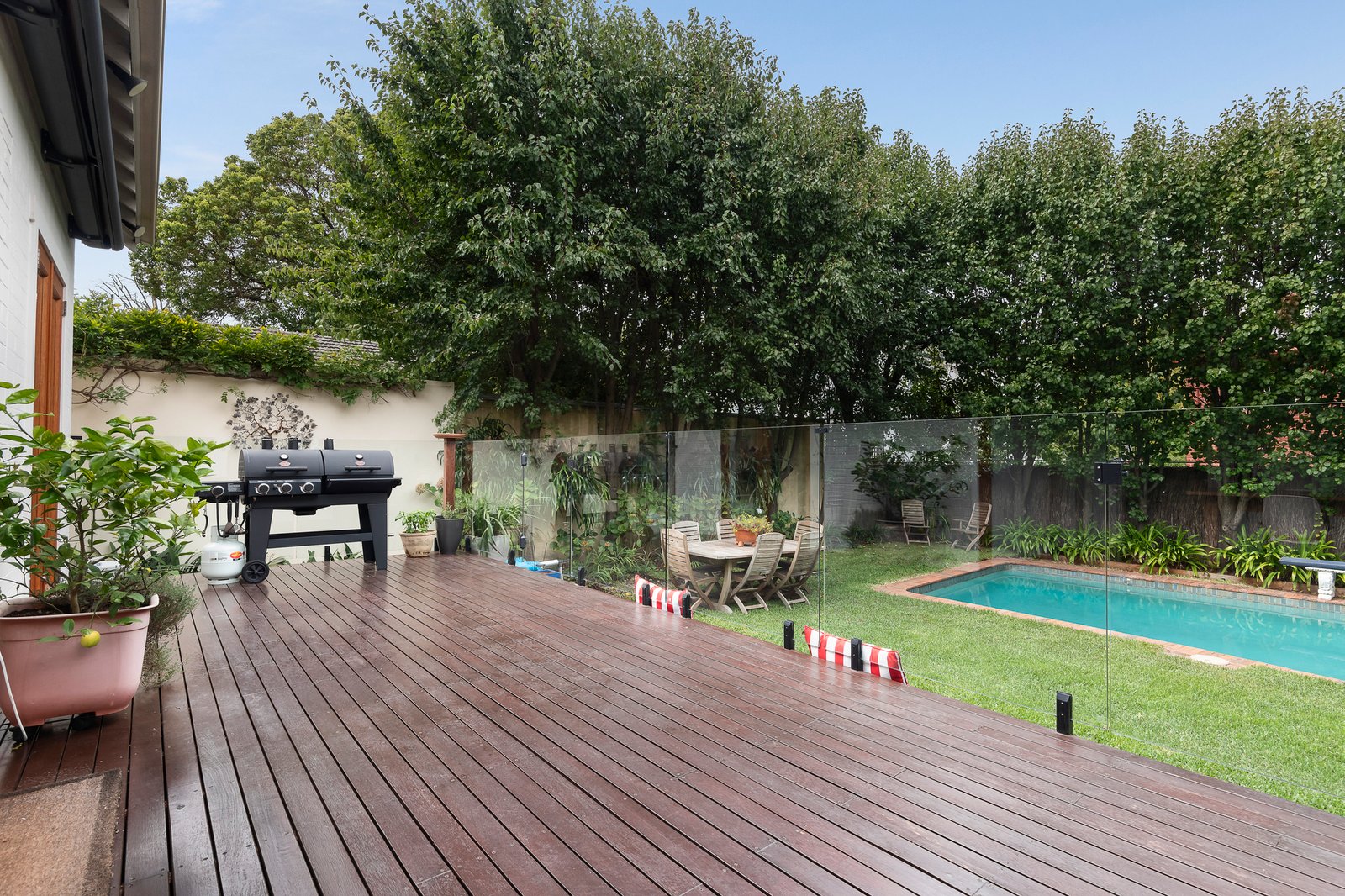 19 Stanley Grove, Canterbury, 3126