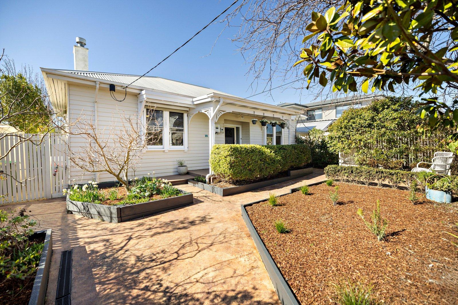 1A Beatty Parade, Mornington, 3931