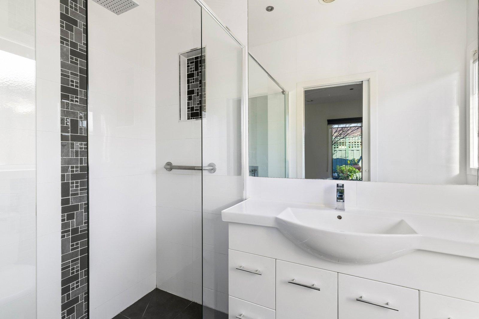 1A Maxwell Street, Mornington, 3931