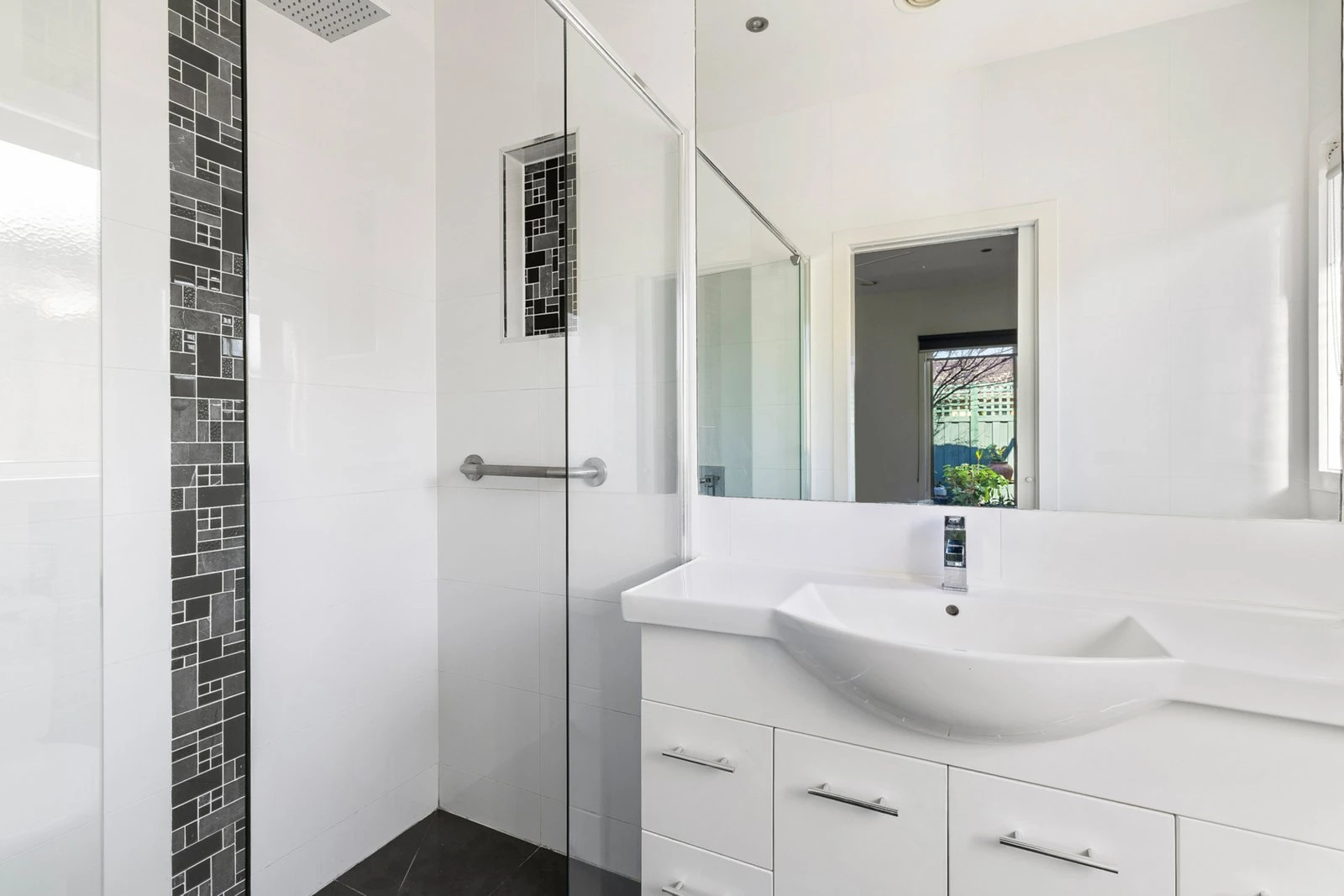 1A Maxwell Street, Mornington, 3931