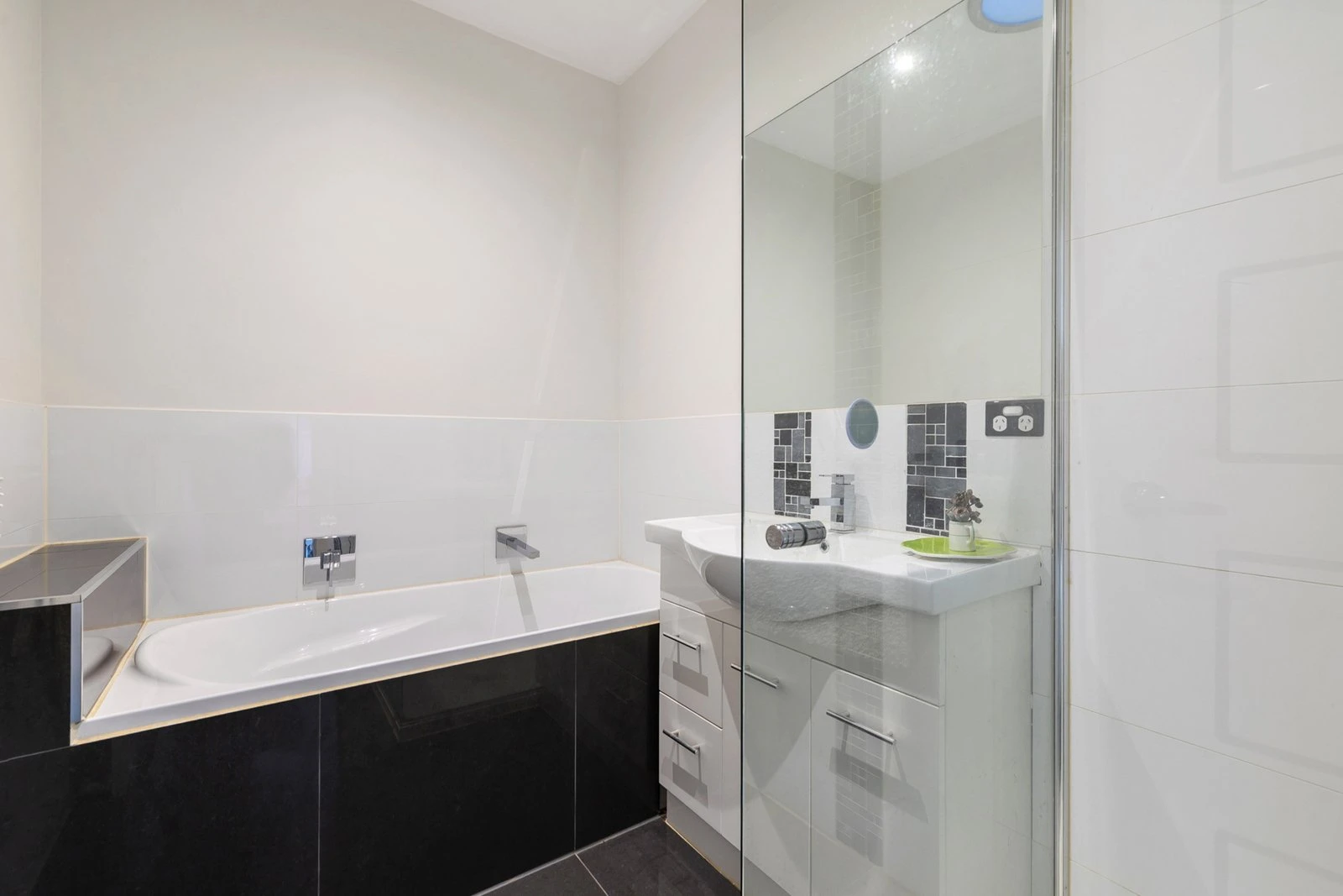 1A Maxwell Street, Mornington, 3931