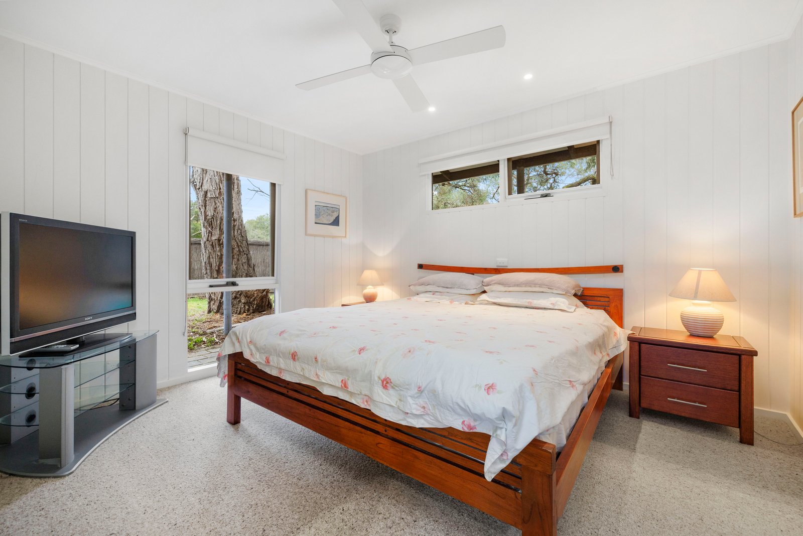 2 Hawkesmeade Street, Balnarring Beach, 3926
