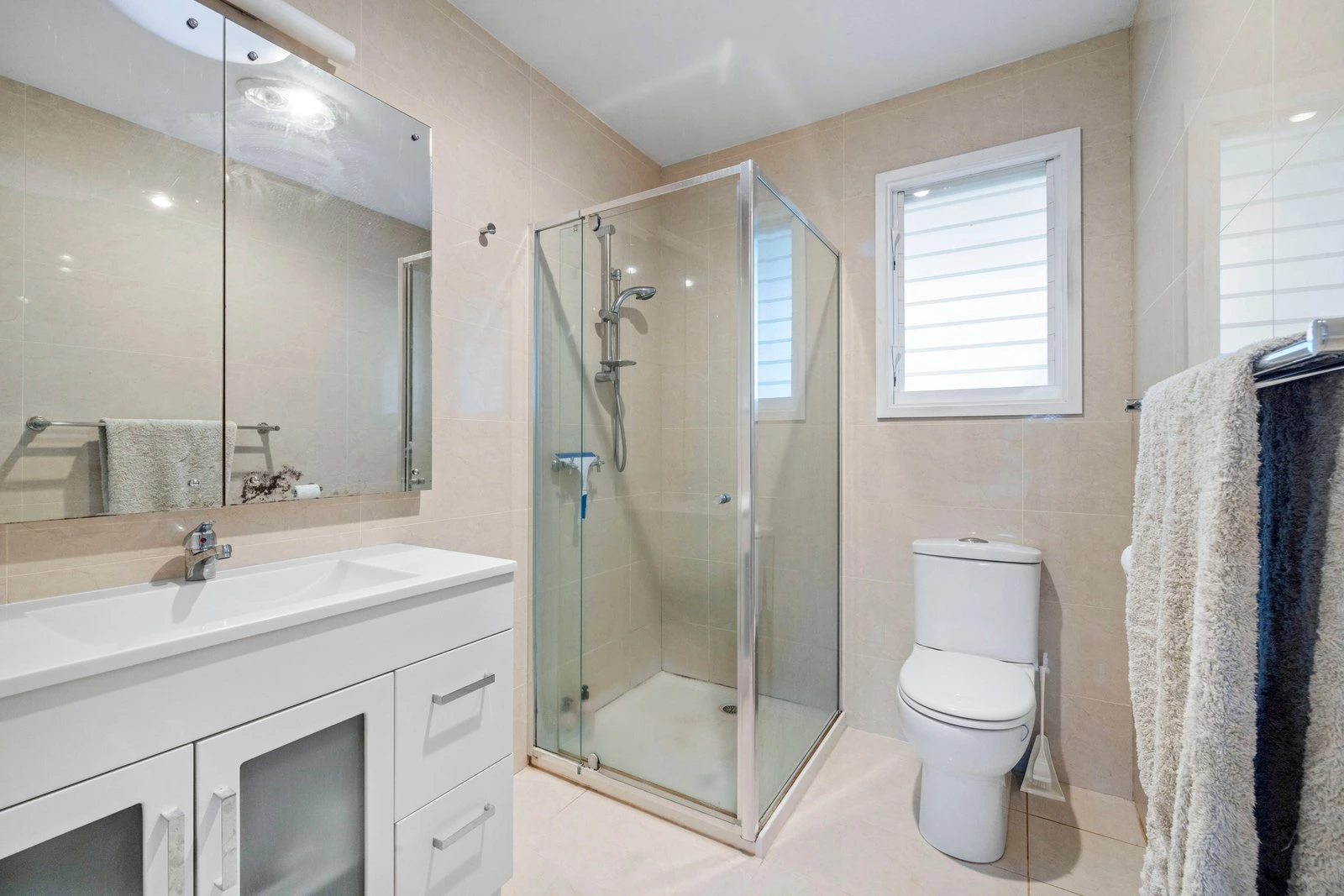 2 Hawkesmeade Street, Balnarring Beach, 3926