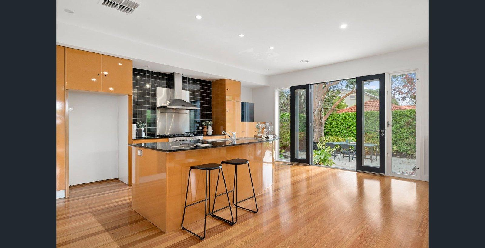 2 Hazeldine Road, Glen Iris, Vic