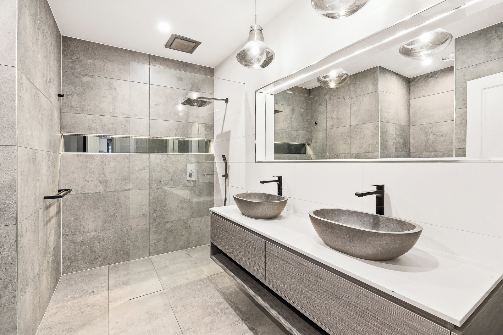 2 Heather Court, Hawthorn East, 3123