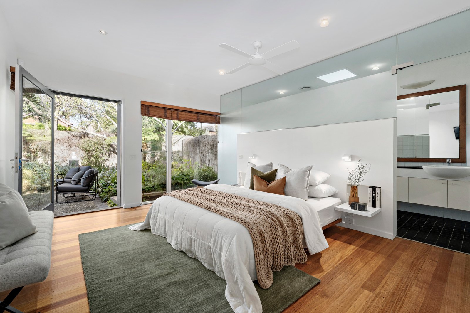 2 Palm Avenue, Caulfield North, 3161