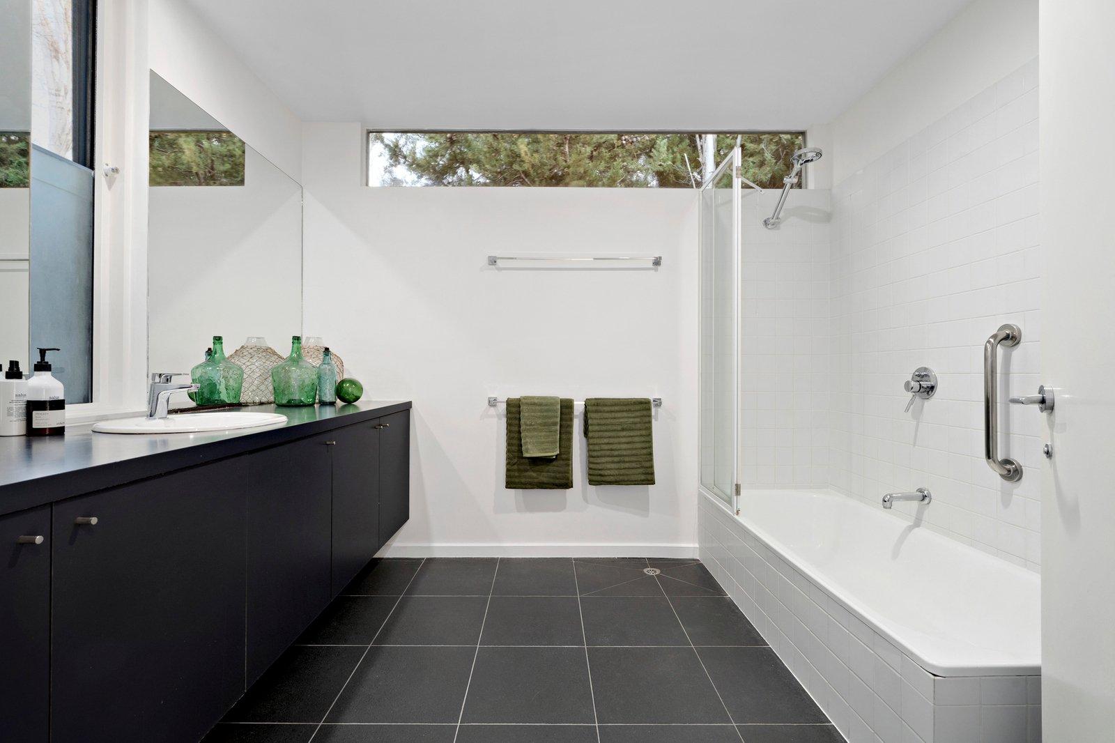 2 Palm Avenue, Caulfield North, 3161