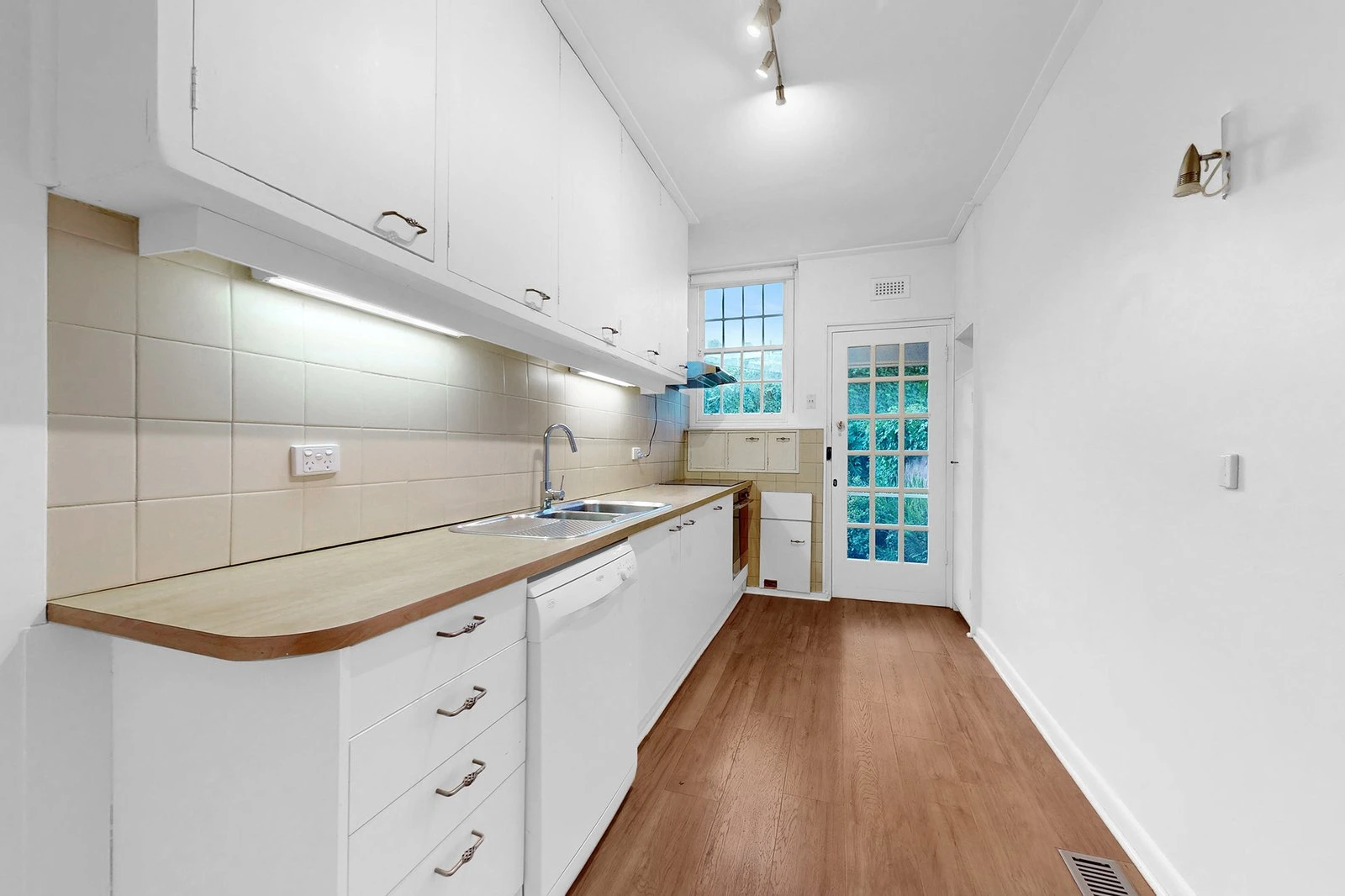 2 St Leonards Court, South Yarra, 3141
