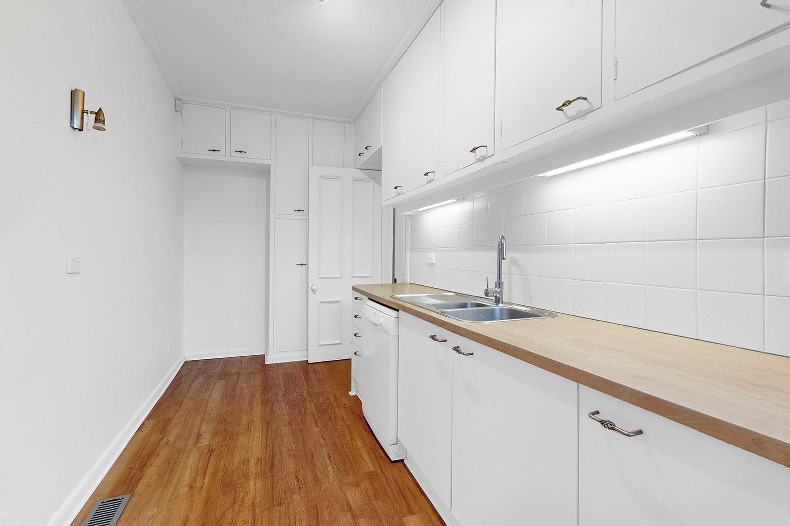 2 St Leonards Court, South Yarra, 3141