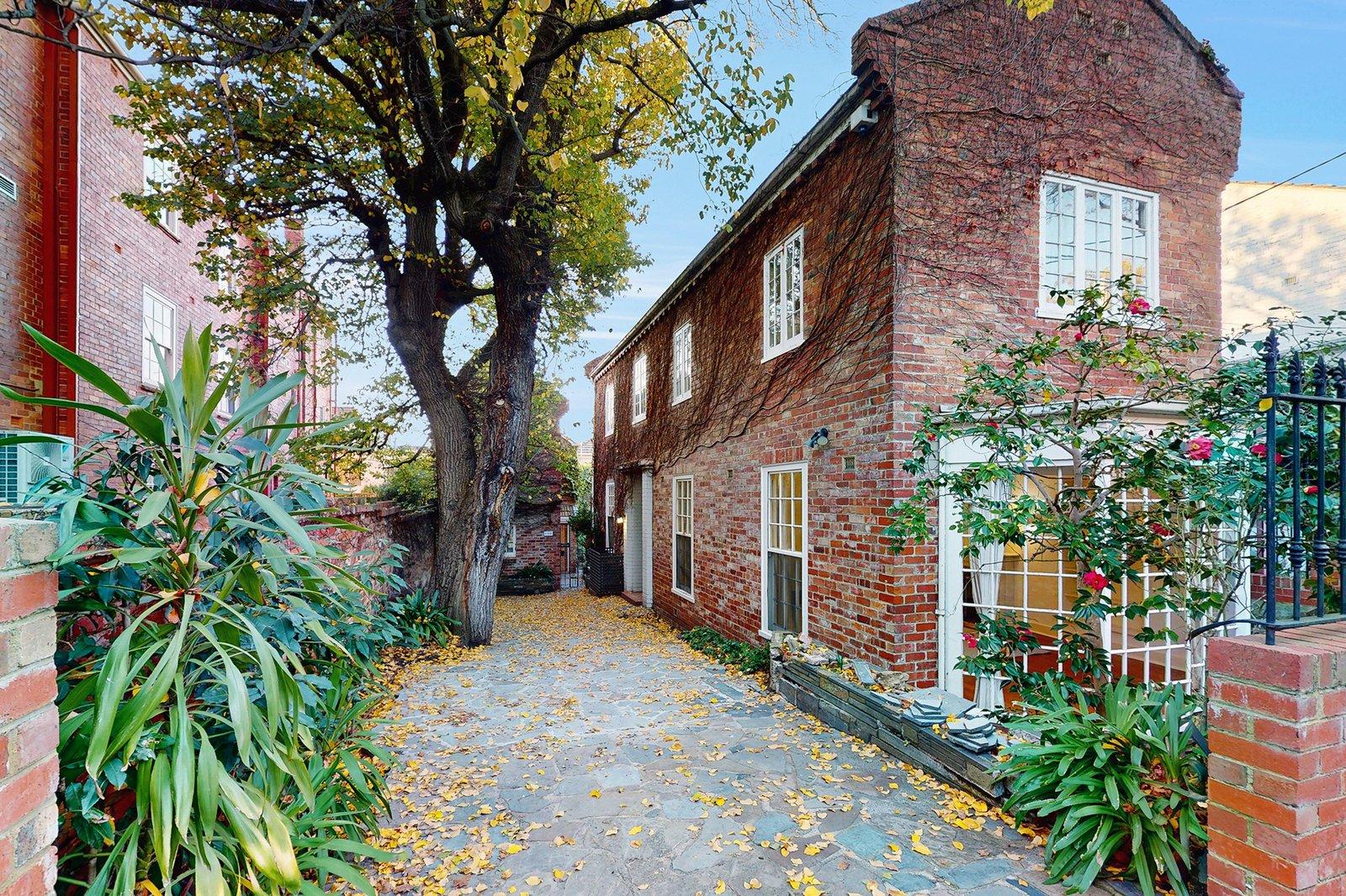2 St Leonards Court, South Yarra, 3141