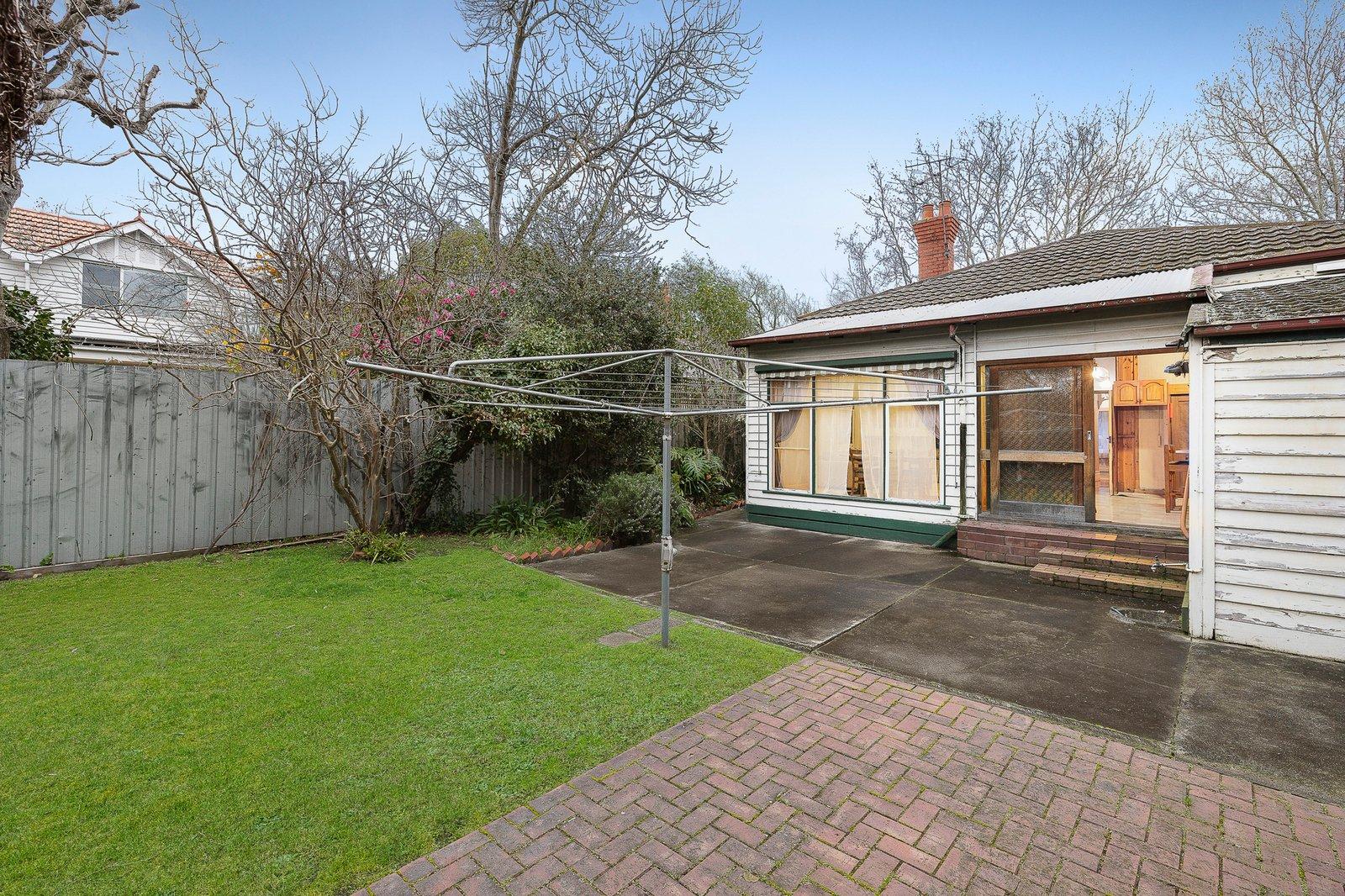 2 Westgarth Street, Malvern East, 3145