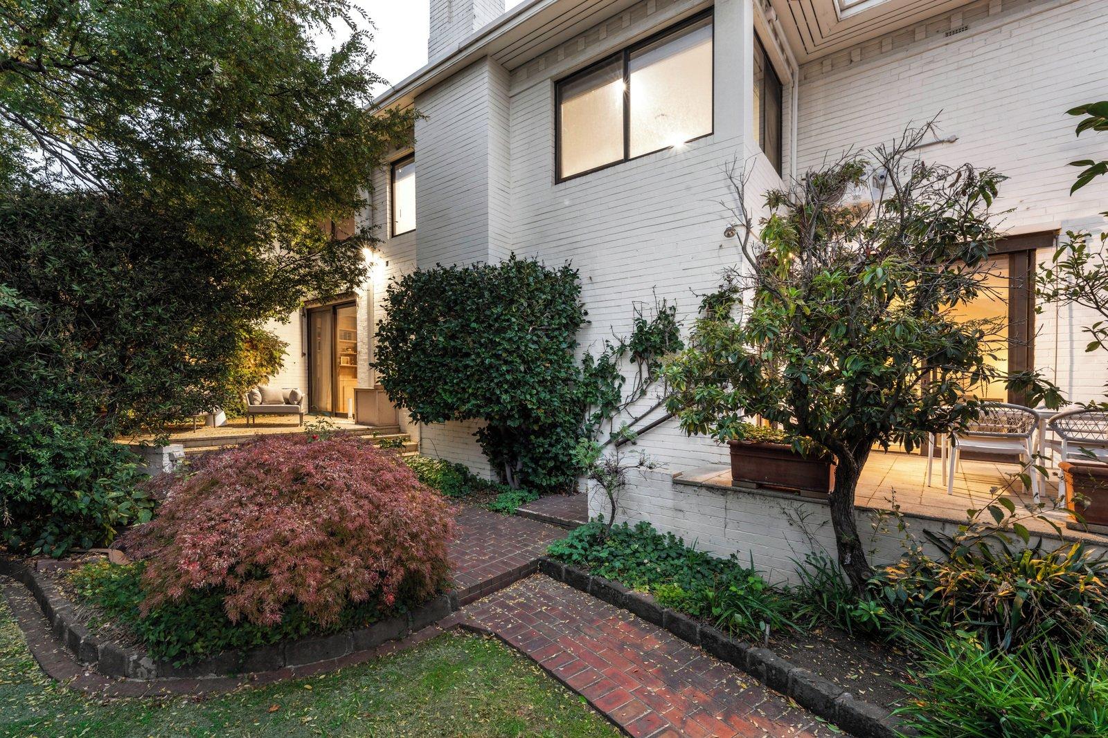 20 Fairlie Court, South Yarra, 3141