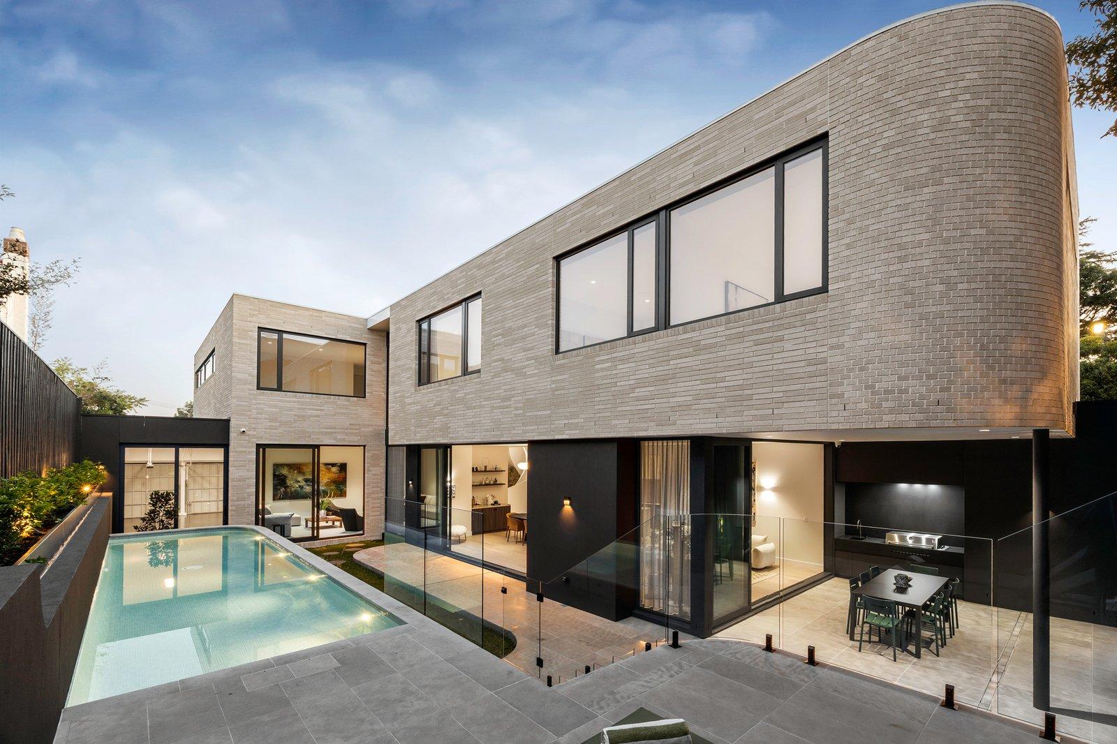 20 Madden Grove, Kew, 3101
