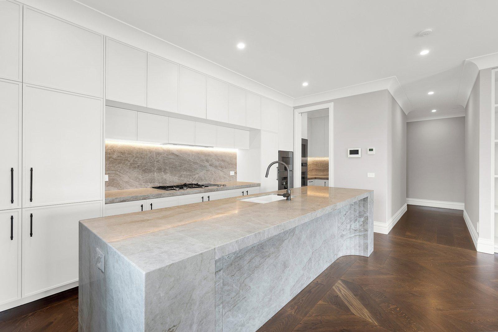 202/27 Howard Street, Kew, 3101 | Marshall White