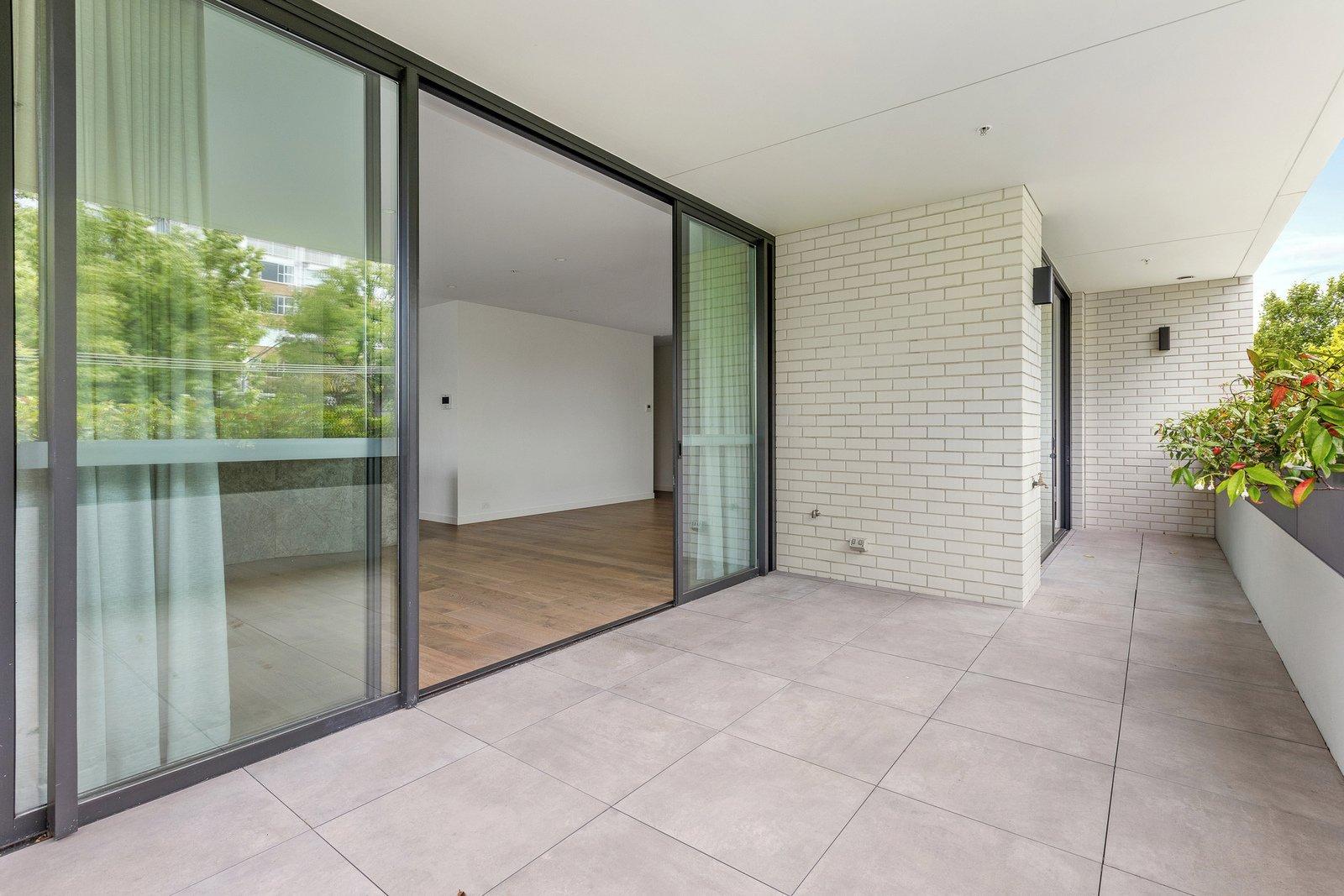 202/589 Toorak Road, Toorak, 3142