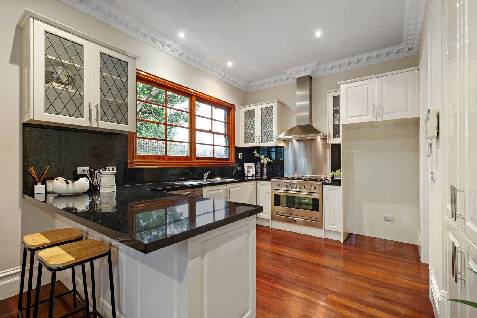 2/1 Gatis Street, Glen Iris, 3146