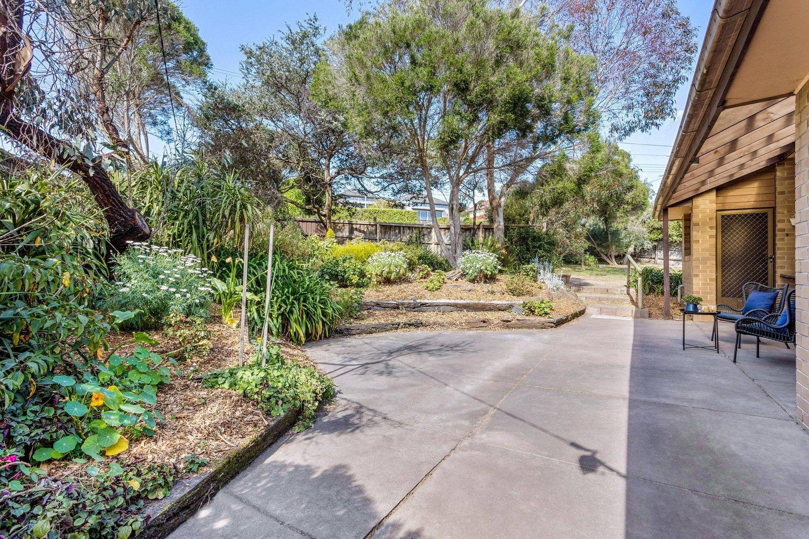 21 Herbert Street, Mornington, 3931