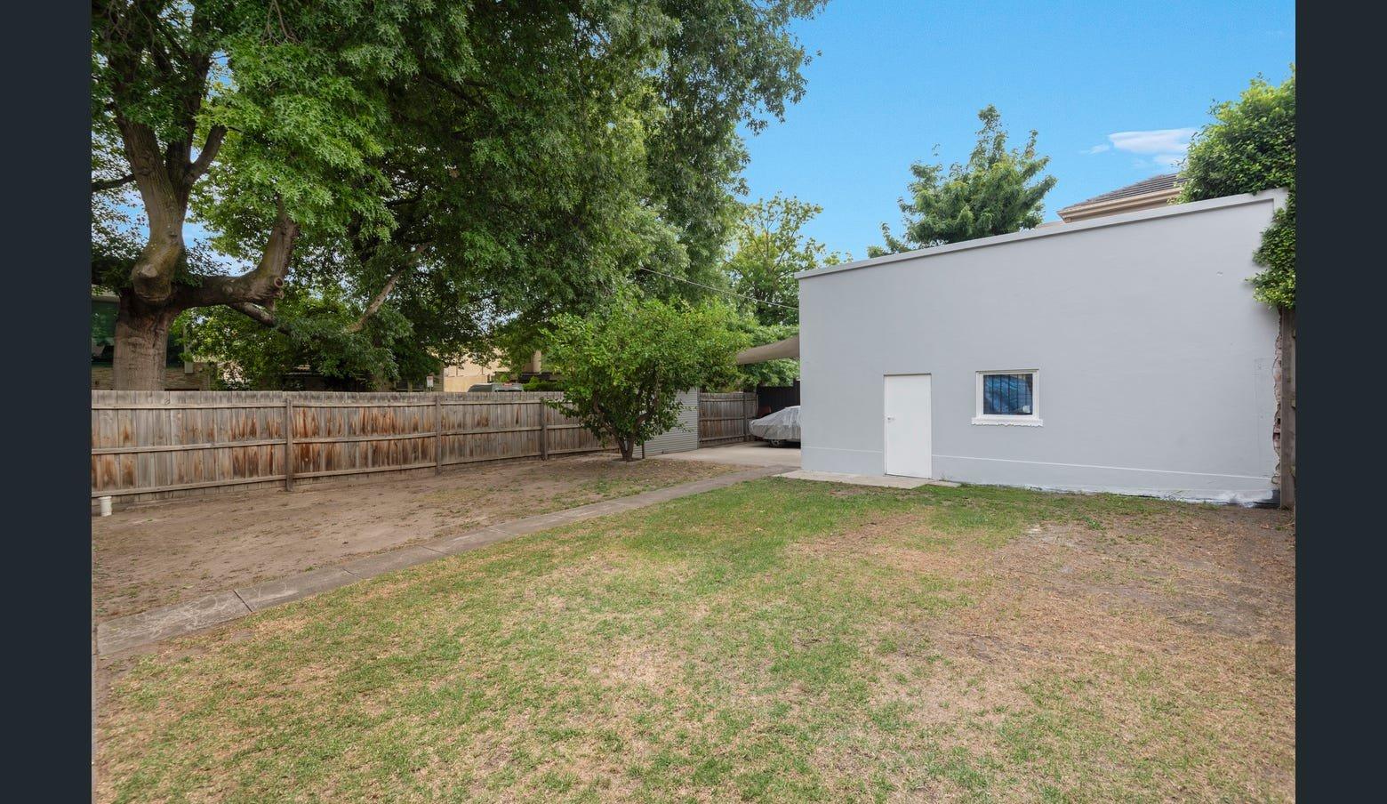21 Kaikoura Avenue, Hawthorn East, 3123