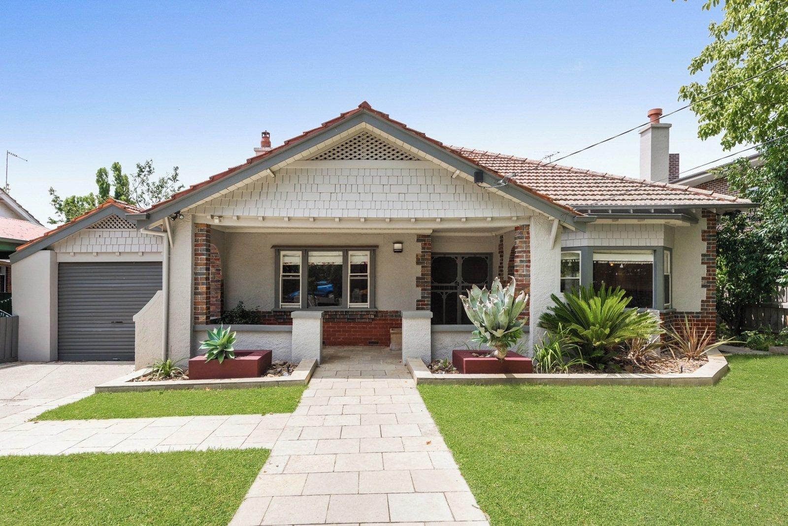 21 The Avenue, Malvern East, 3145