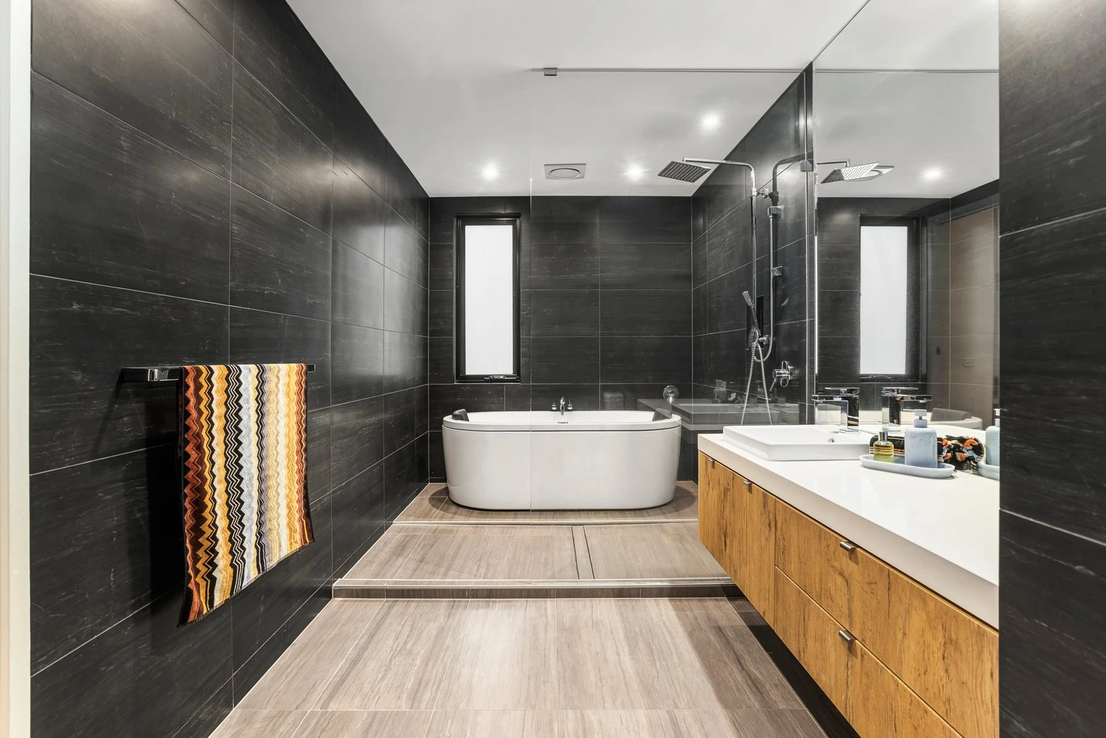 2/1 Tower Place, Hawthorn East, 3123