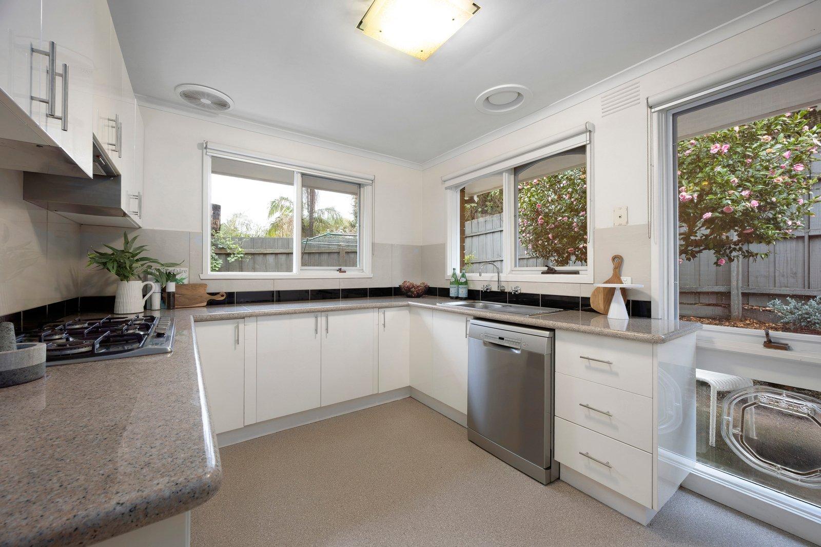 2/10 Hillcrest Avenue, Highett, 3190