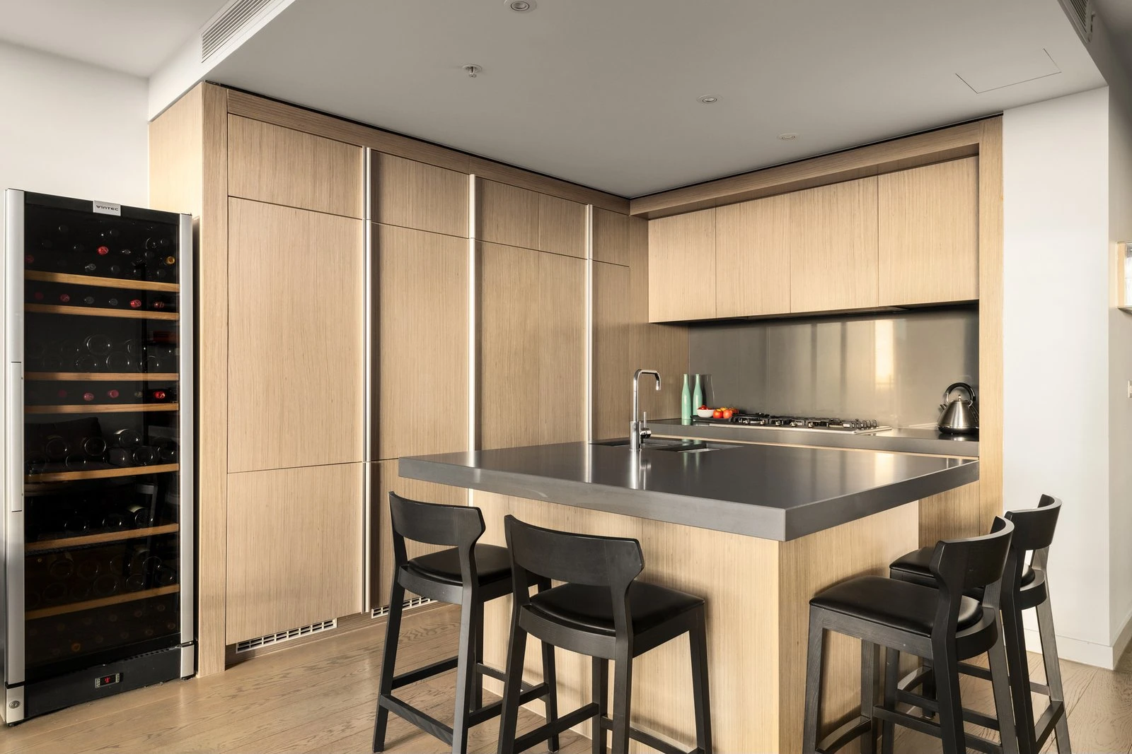 2105/50 Albert Road, South Melbourne, 3205
