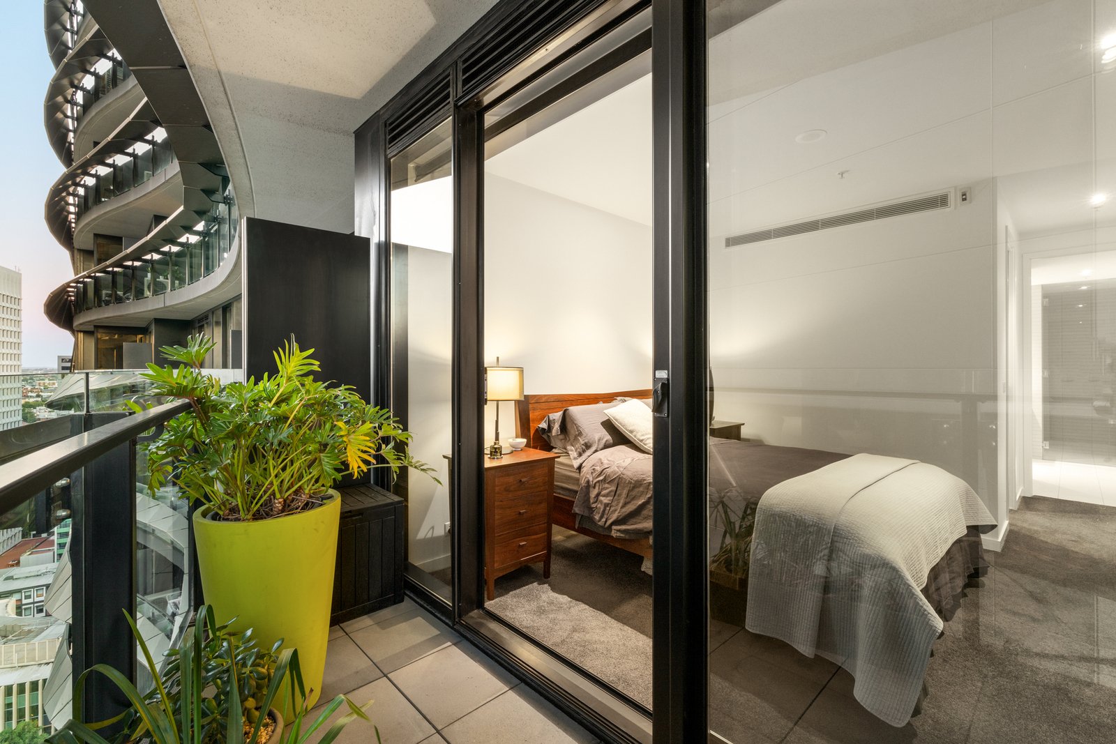 2105/50 Albert Road, South Melbourne, 3205