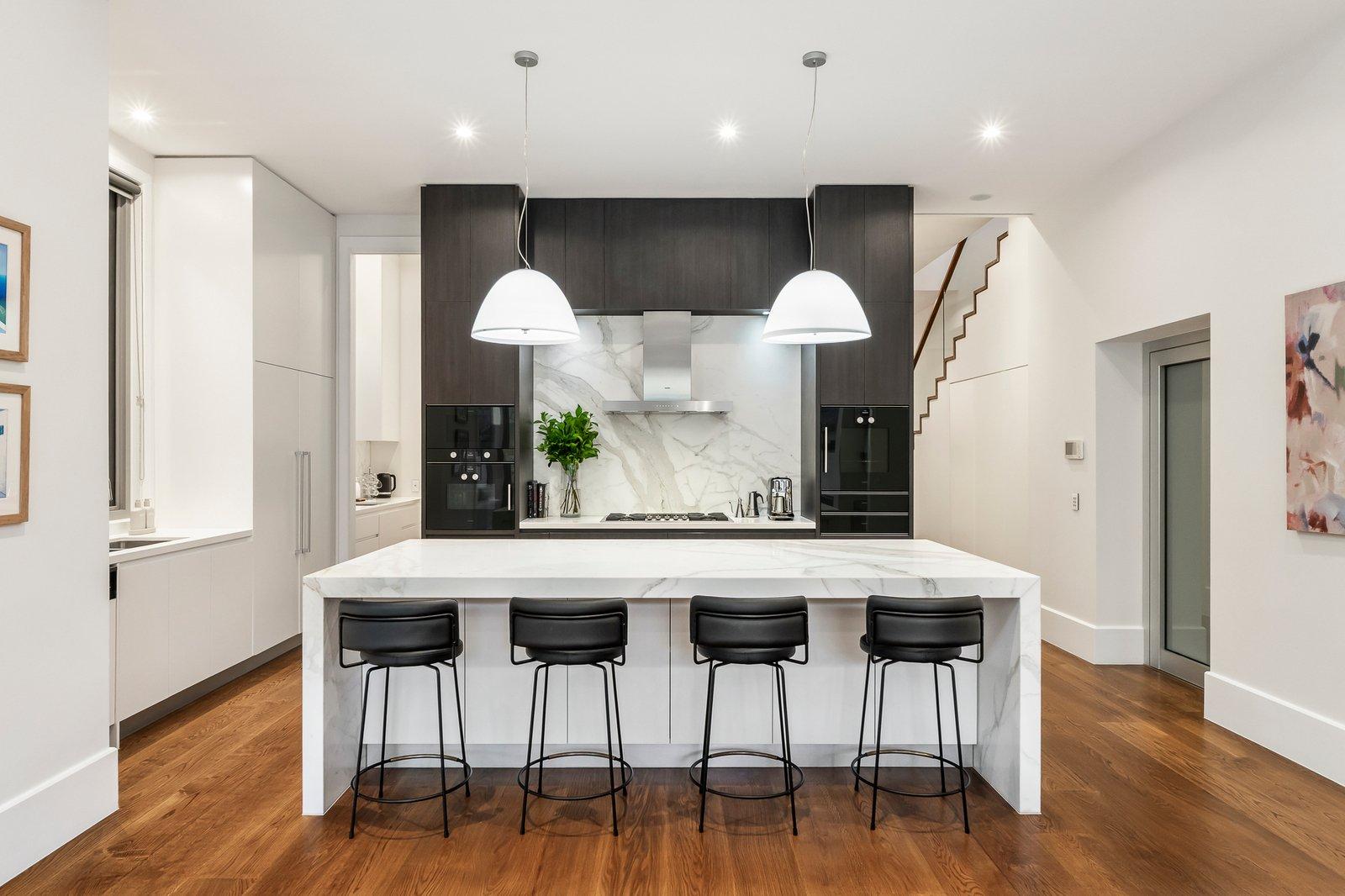 2/11 Leura Grove, Hawthorn East, 3123