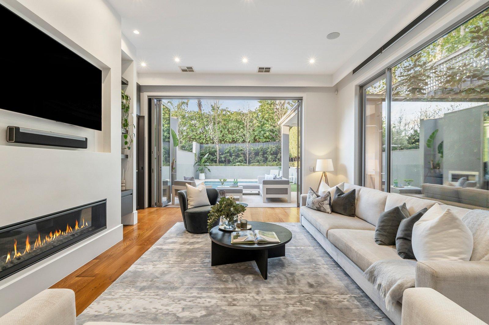 2/11 Leura Grove, Hawthorn East, 3123