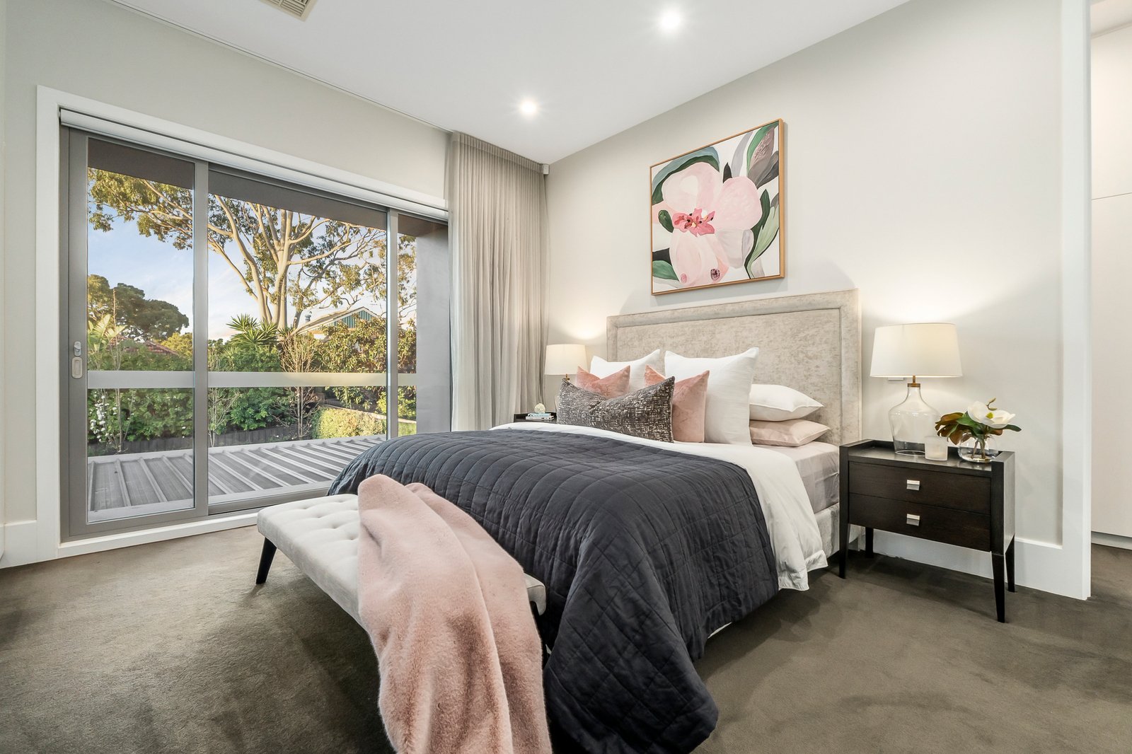 2/11 Leura Grove, Hawthorn East, 3123