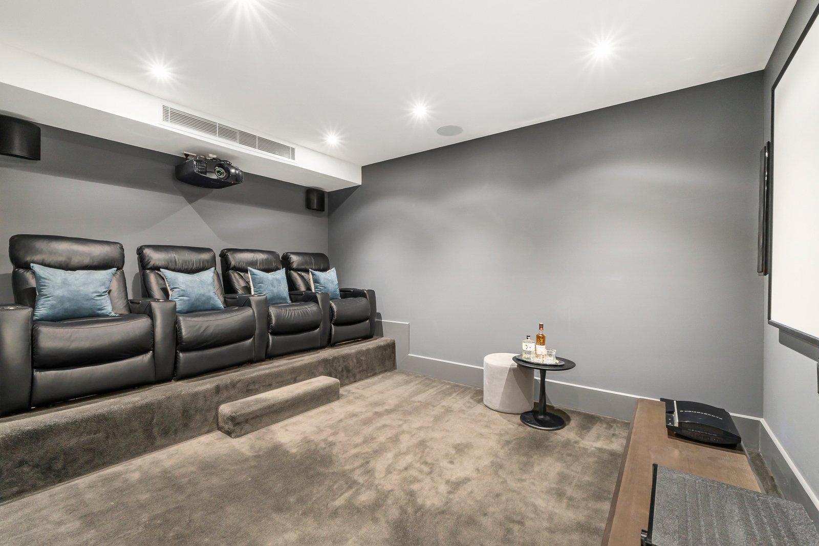 2/11 Leura Grove, Hawthorn East, 3123