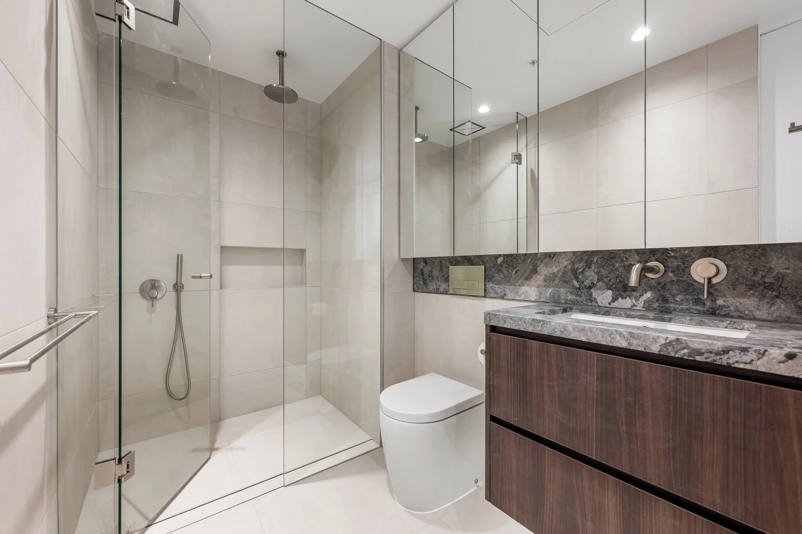 211/3 Hurstmon Street, Malvern East, 3145