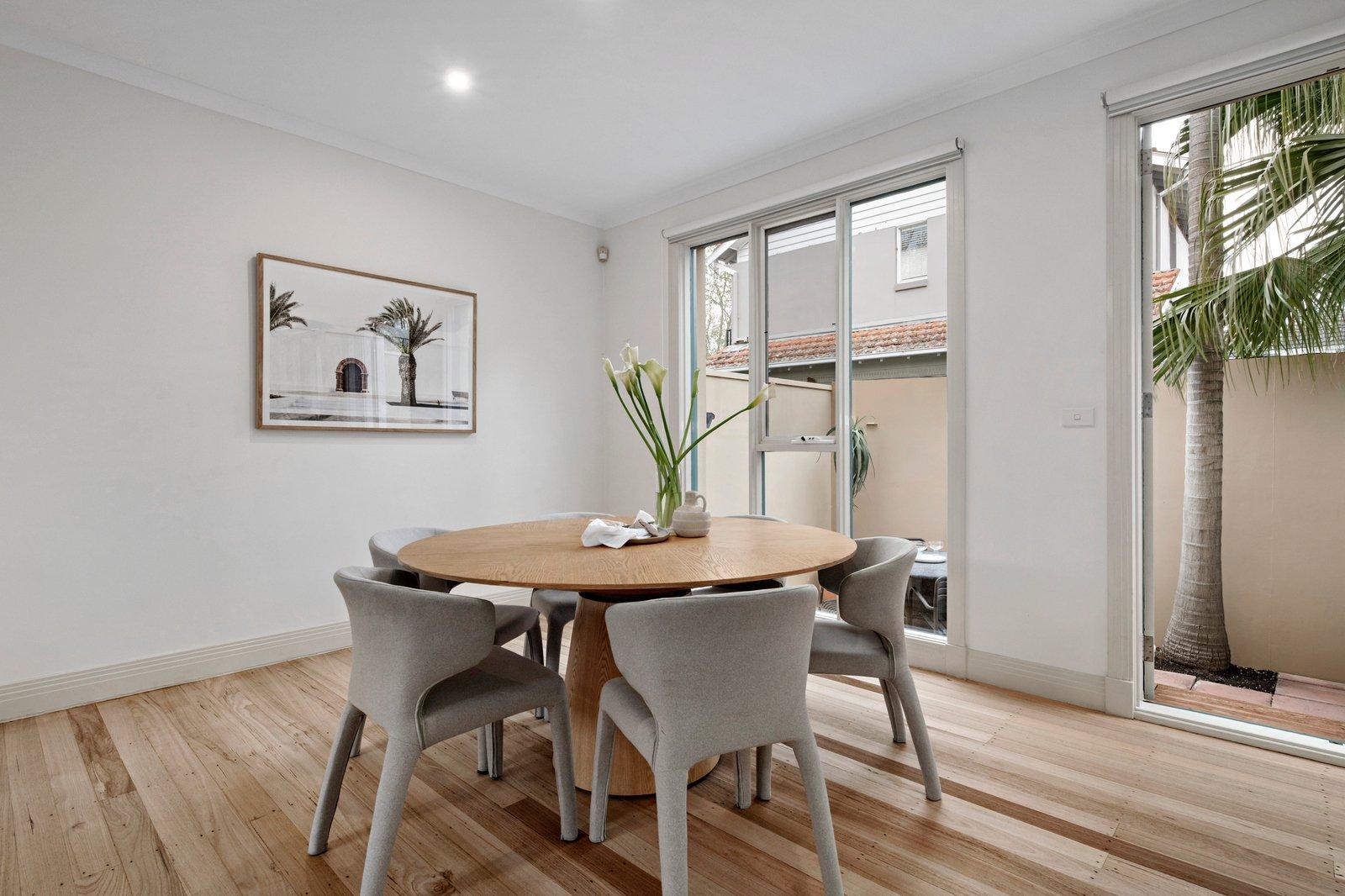 2/122 Mitford Street, Elwood, 3184