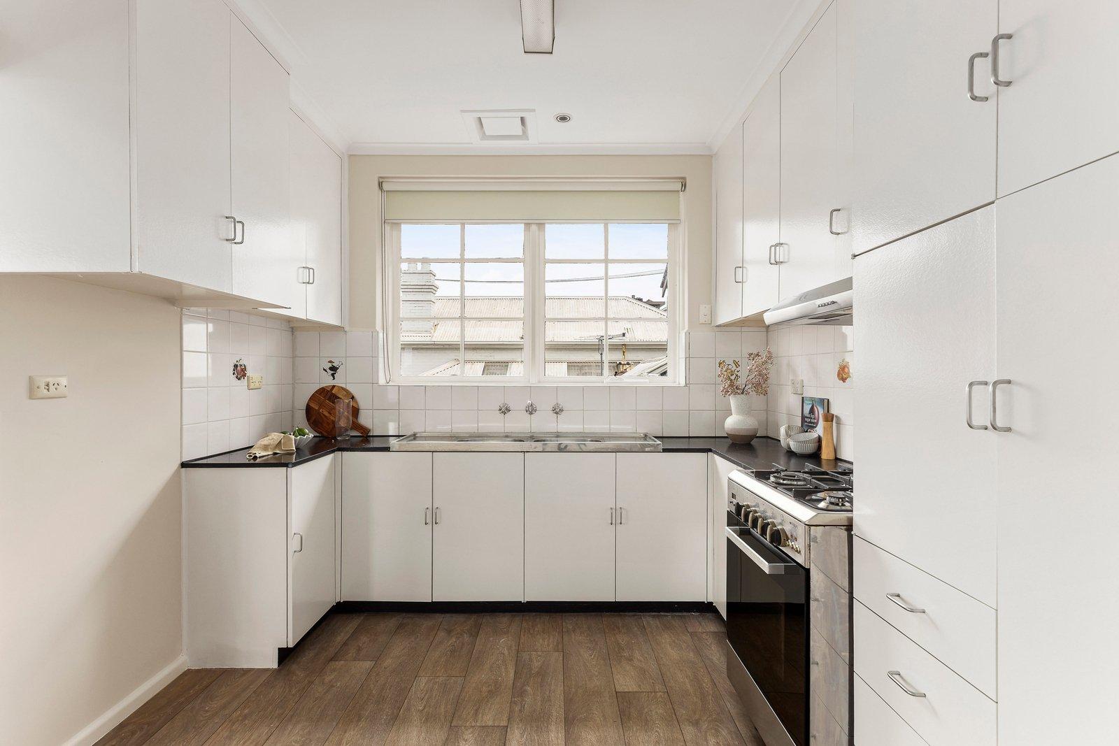 2/1231 Malvern Road, Malvern, 3144