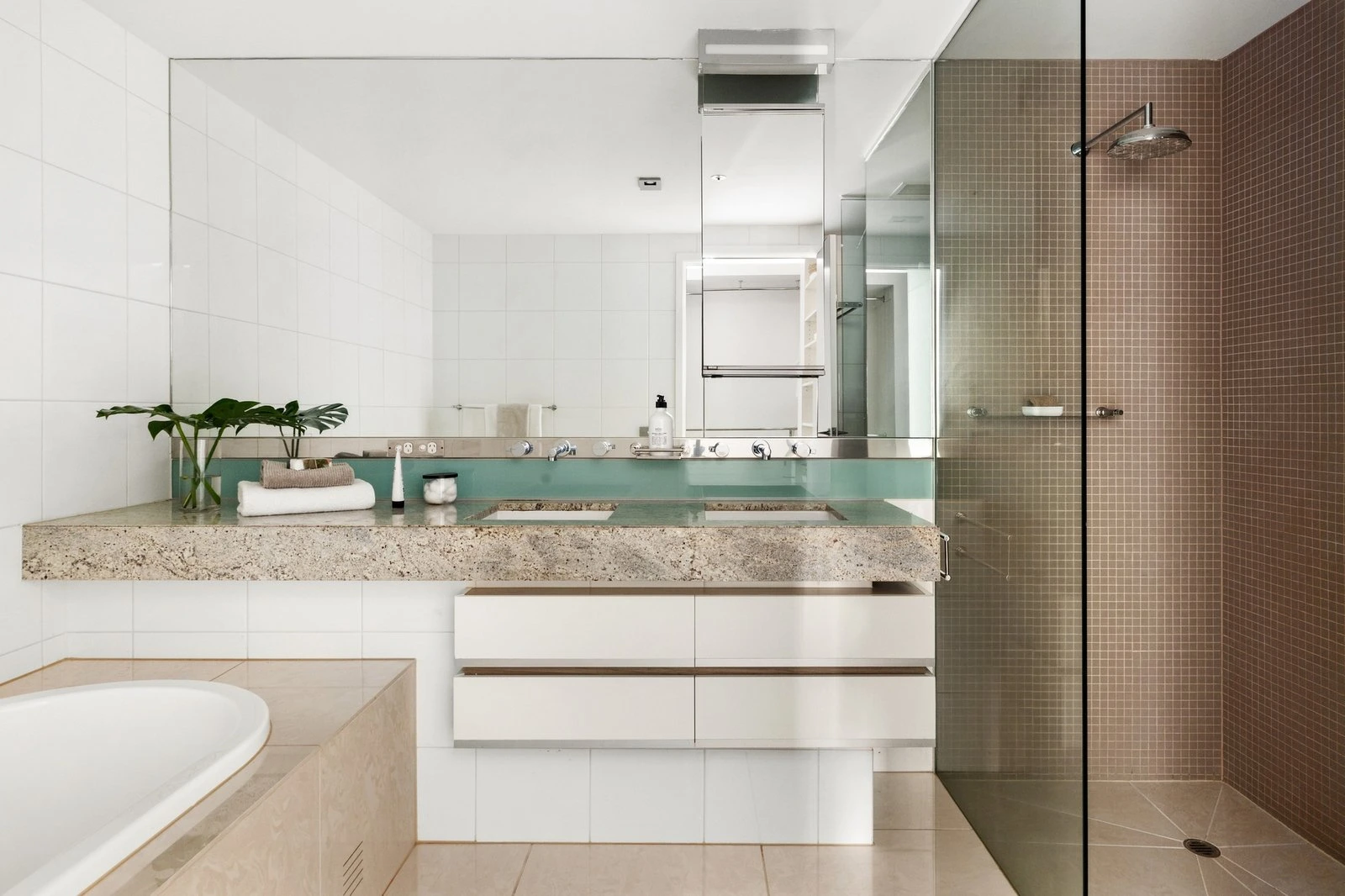 213/250 St Kilda Road, Southbank, 3006