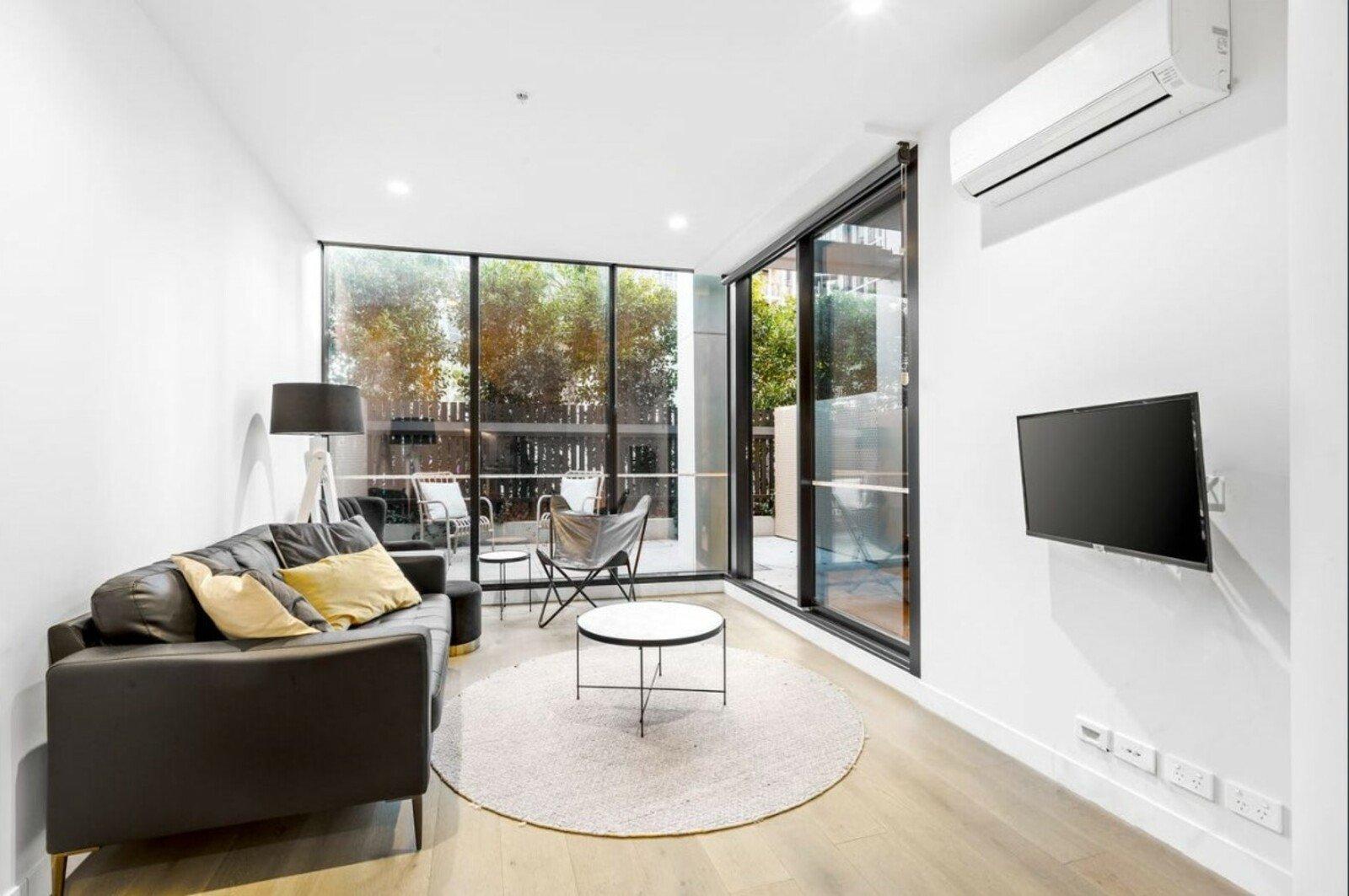 213/320 Plummer Street, Port Melbourne, 3207