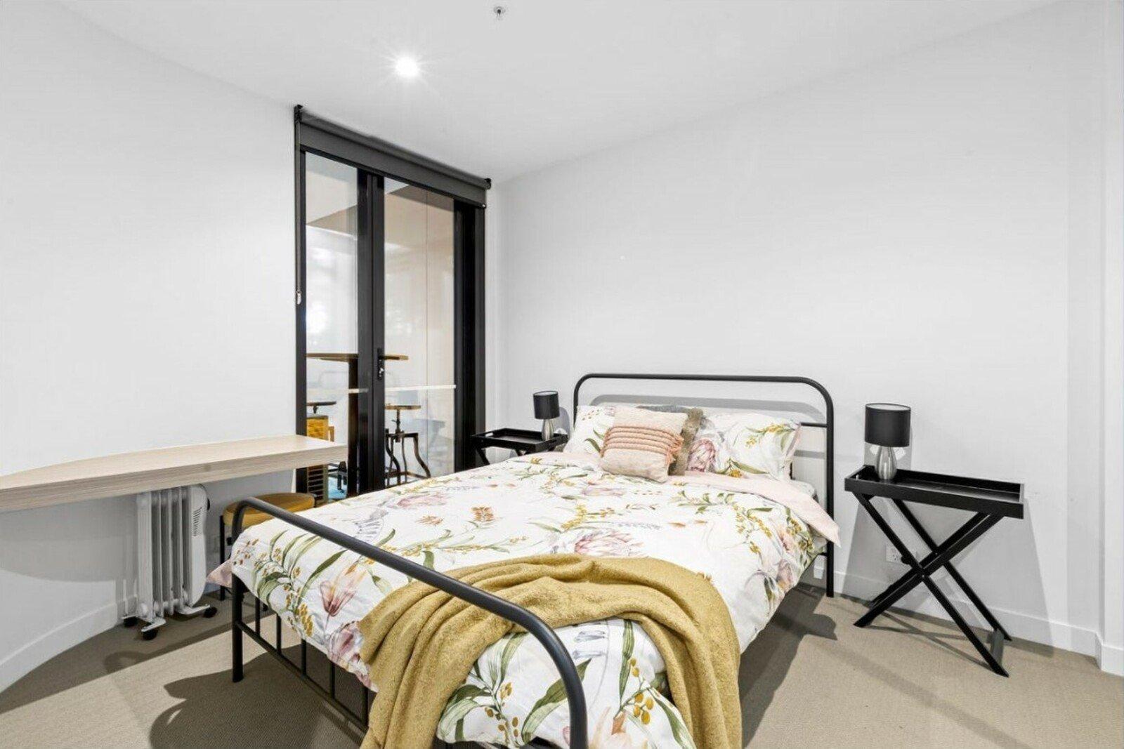 213/320 Plummer Street, Port Melbourne, 3207