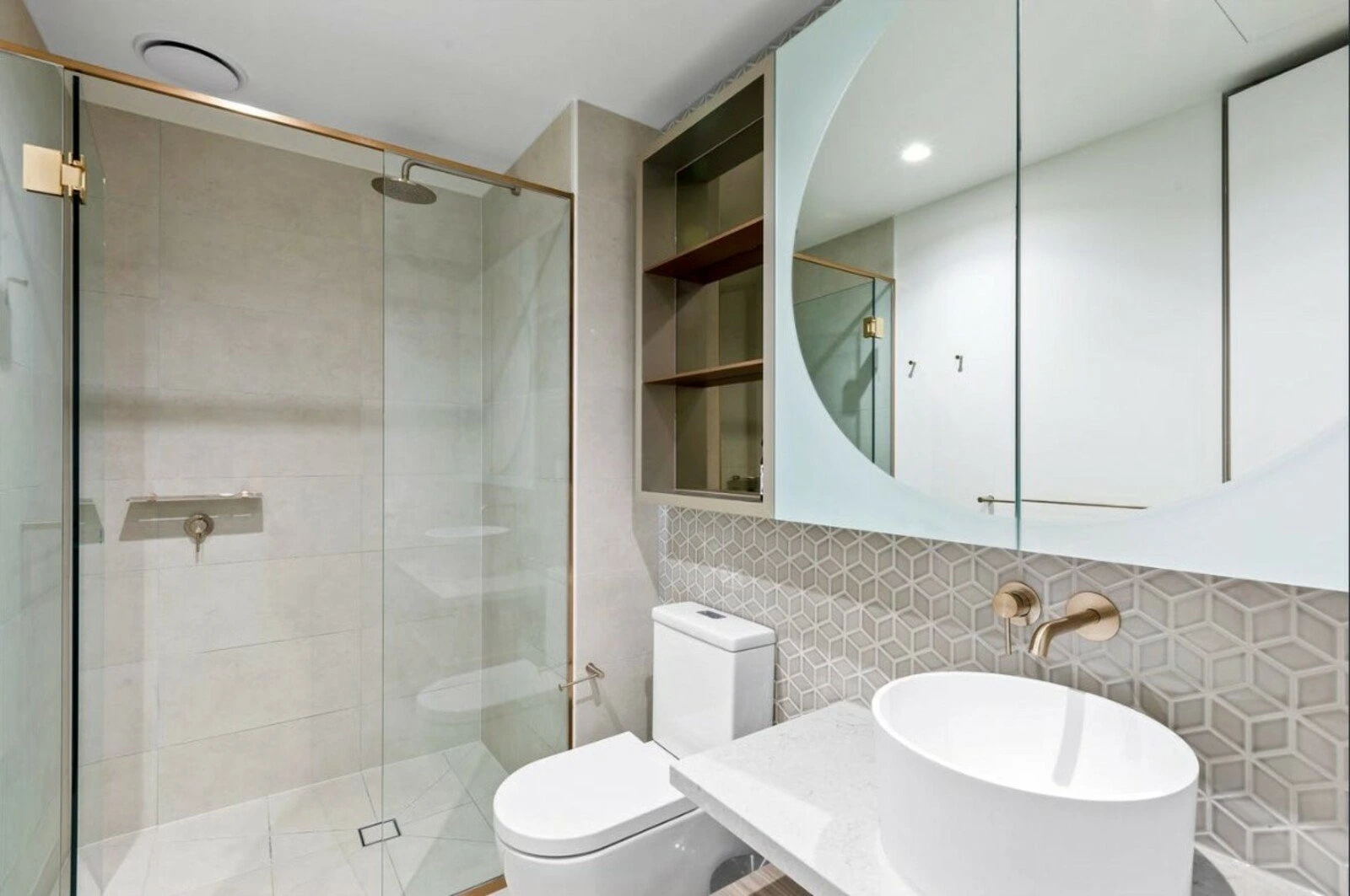213/320 Plummer Street, Port Melbourne, 3207