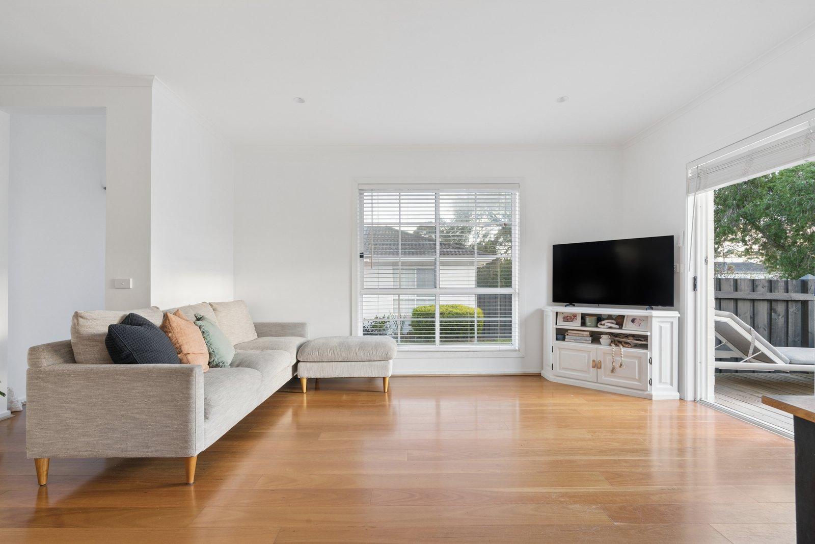 2/14 Conway Street, Mount Eliza, 3930