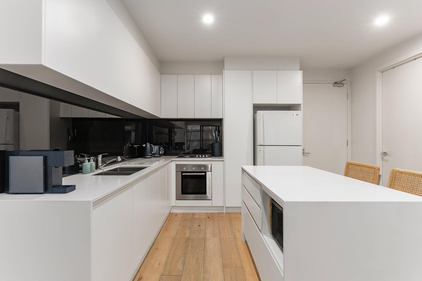 2/14 Elliott Avenue, Carnegie, 3163
