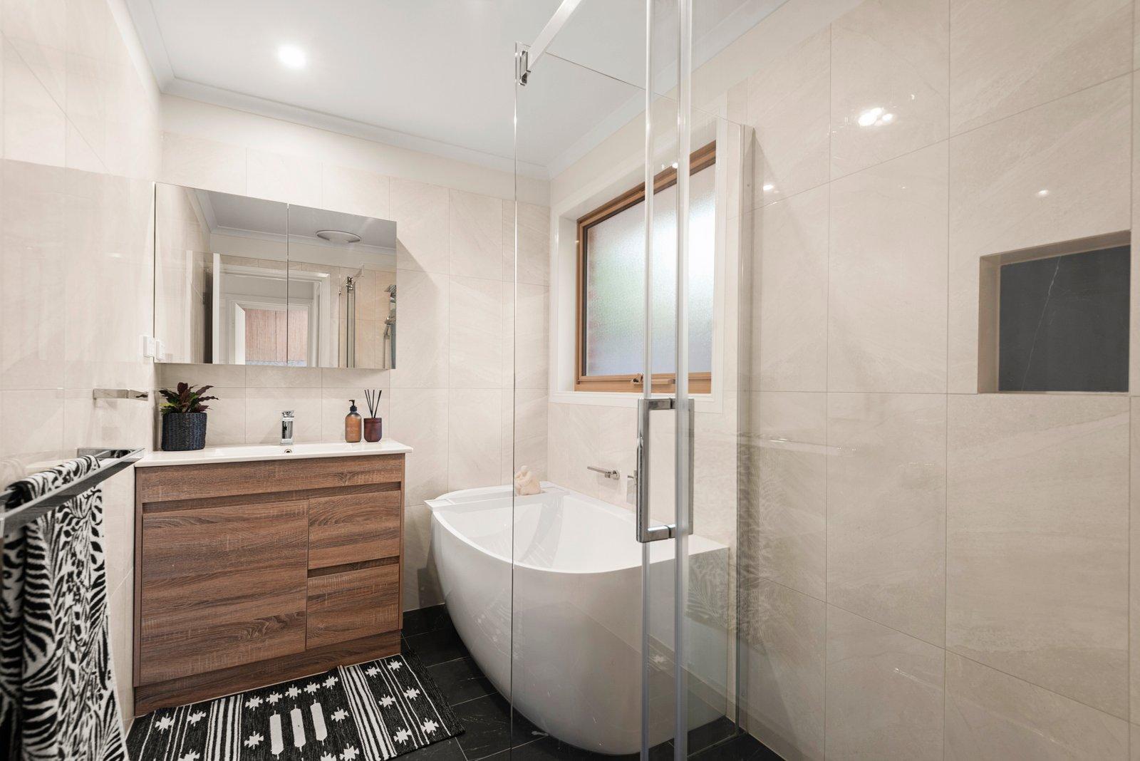 2/14 Highbury Road, Burwood, 3125