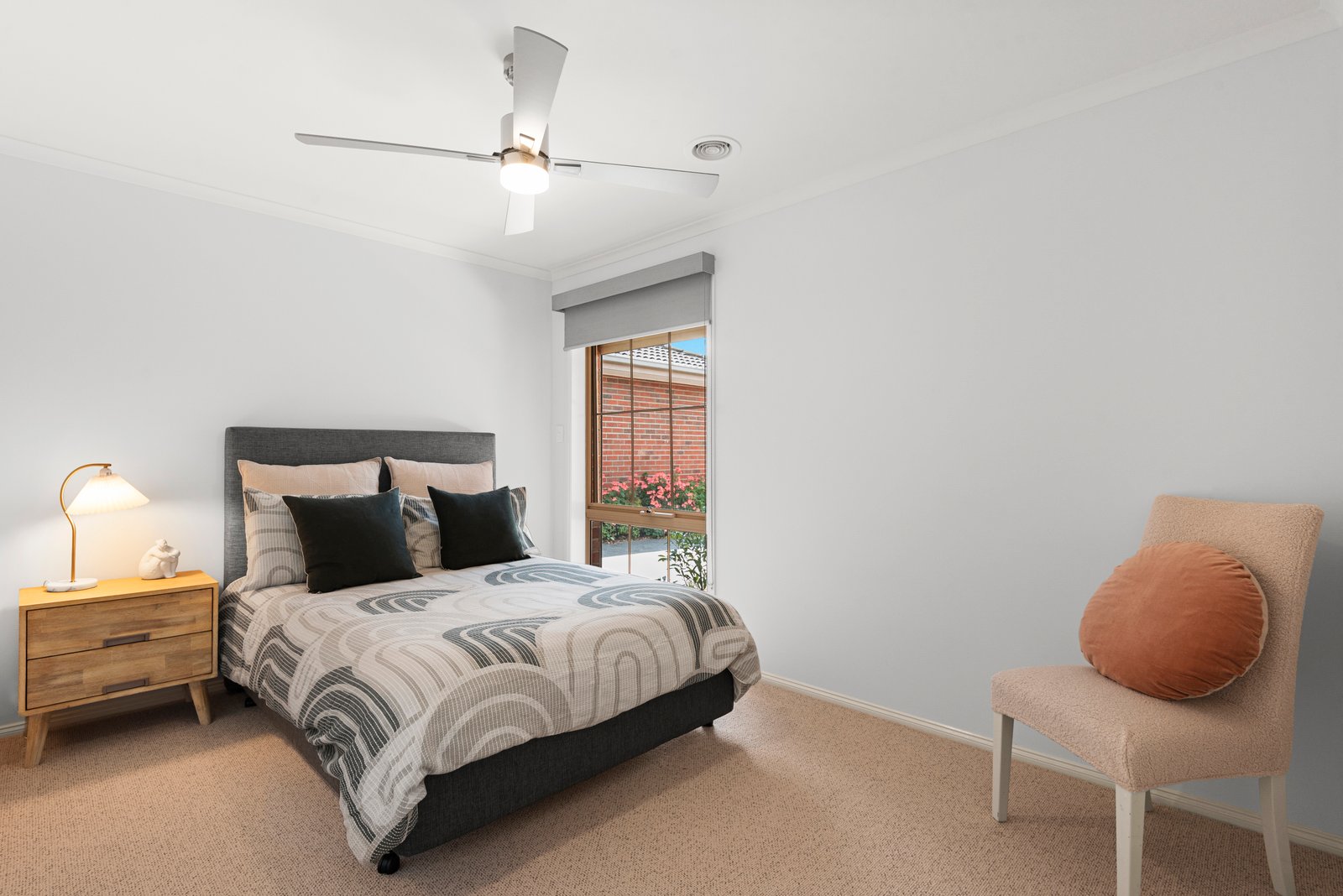 2/14 Highbury Road, Burwood, 3125