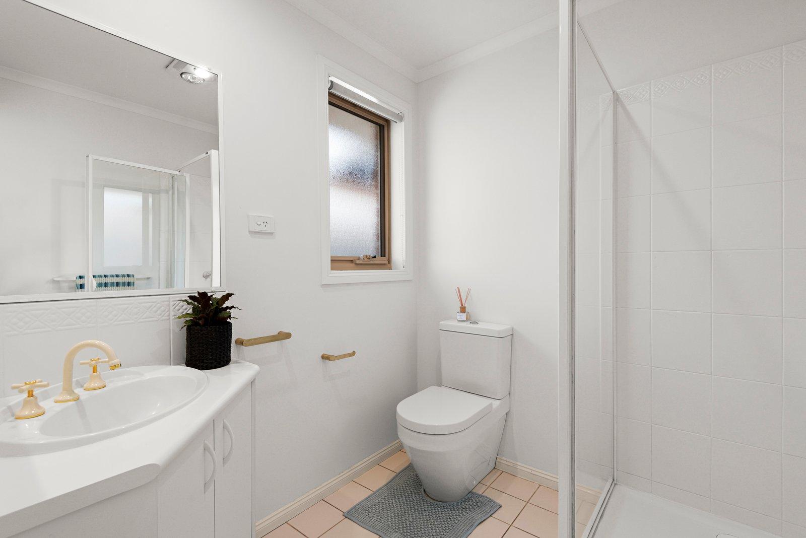 2/14 Highbury Road, Burwood, 3125