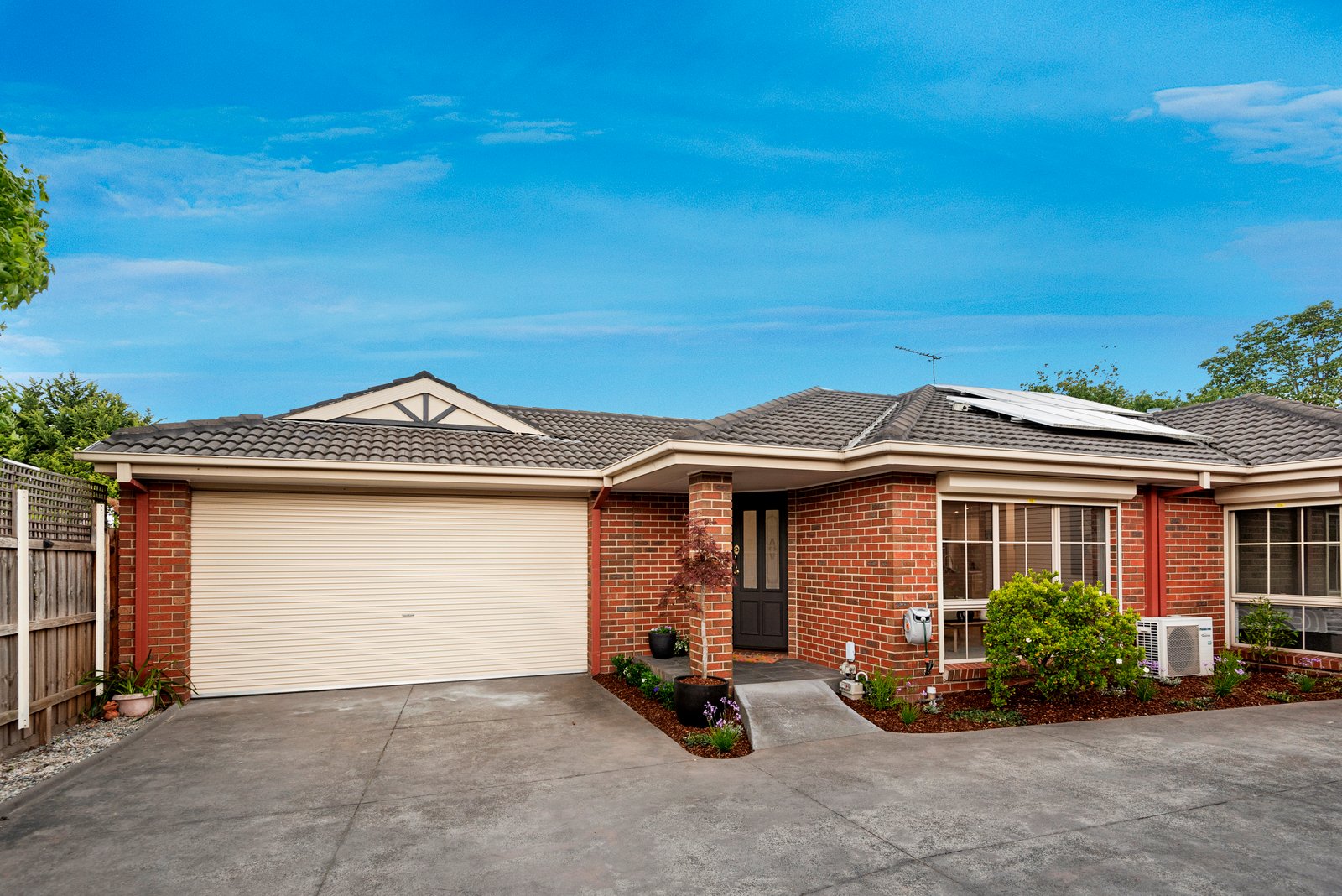 2/14 Highbury Road, Burwood, 3125