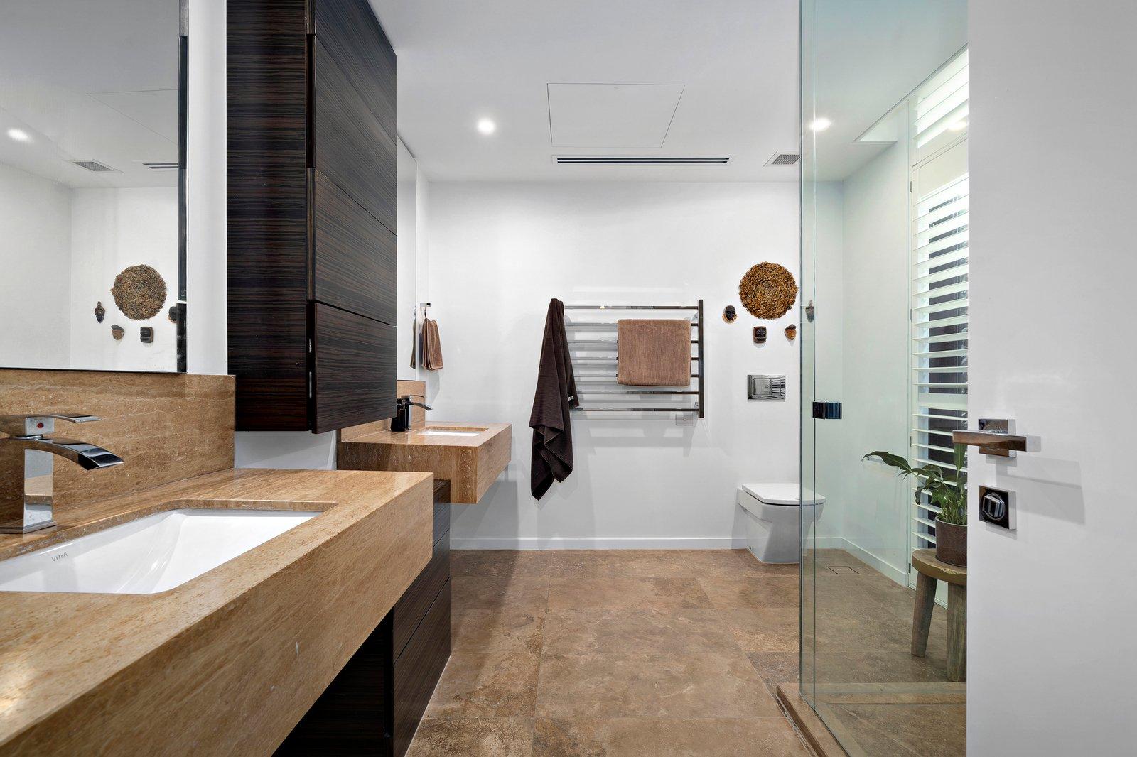 2/14 Martin Court, Toorak, 3142