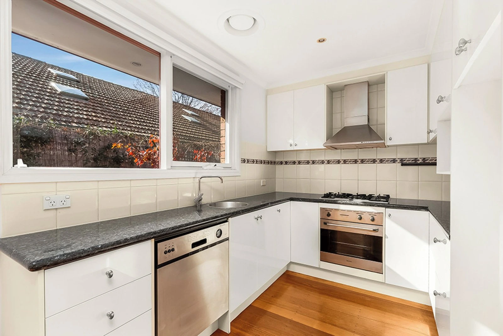 2/14 Rowell Avenue, Camberwell, 3124